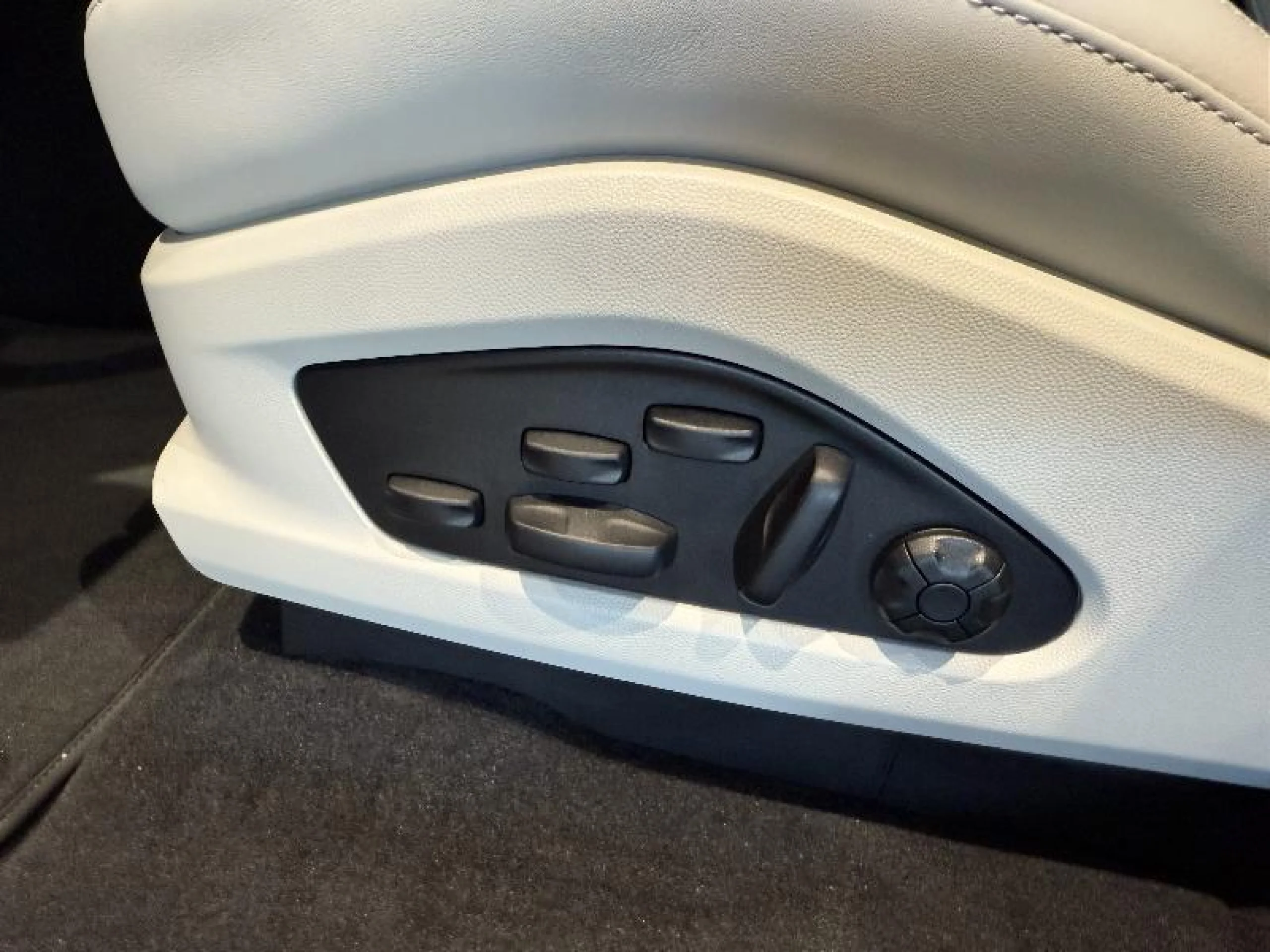 PORSCHE MACAN 4 - Foto 24