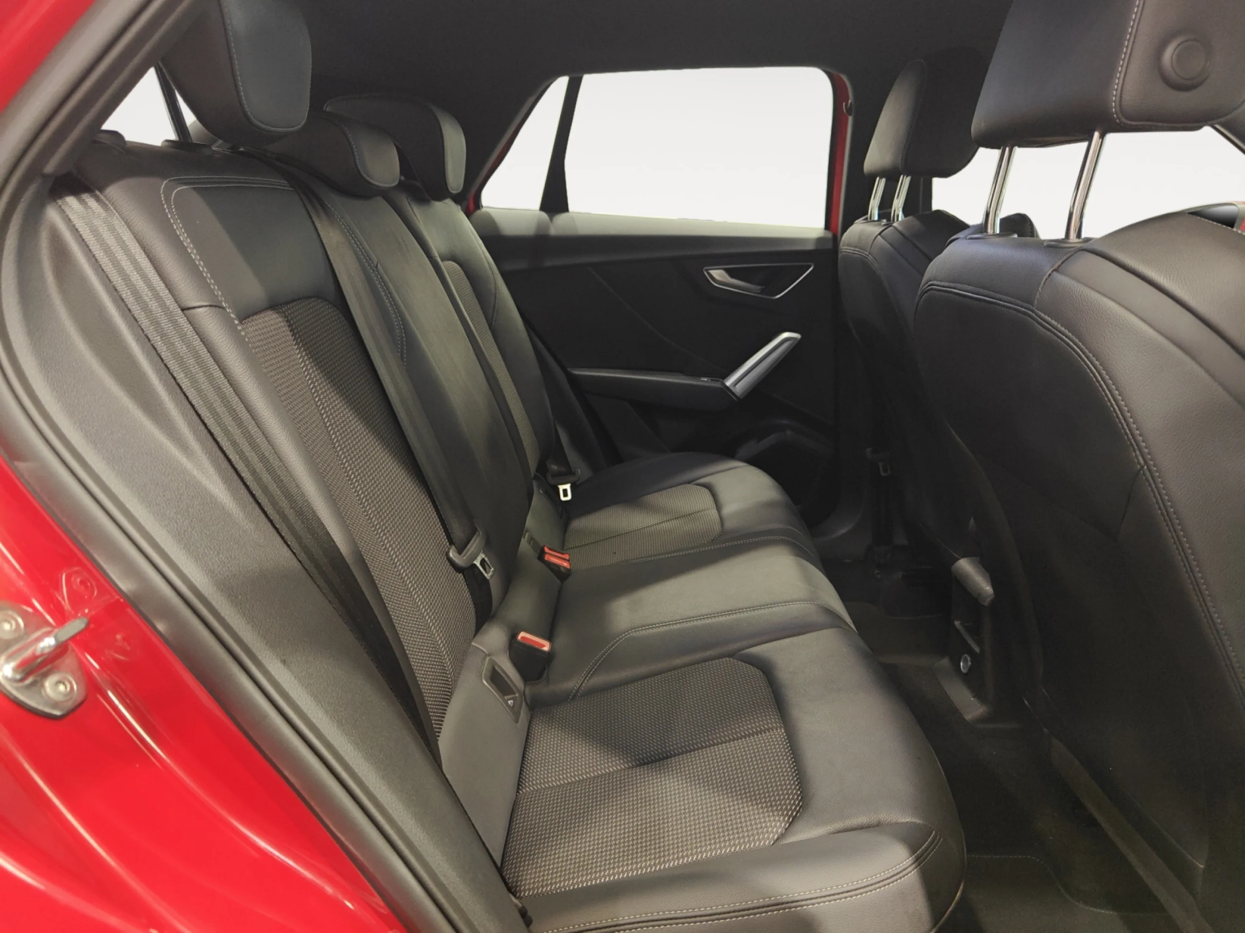 AUDI Q2 ADRENALIN 35 TDI 110KW (150CV) S TRONIC - Foto 6