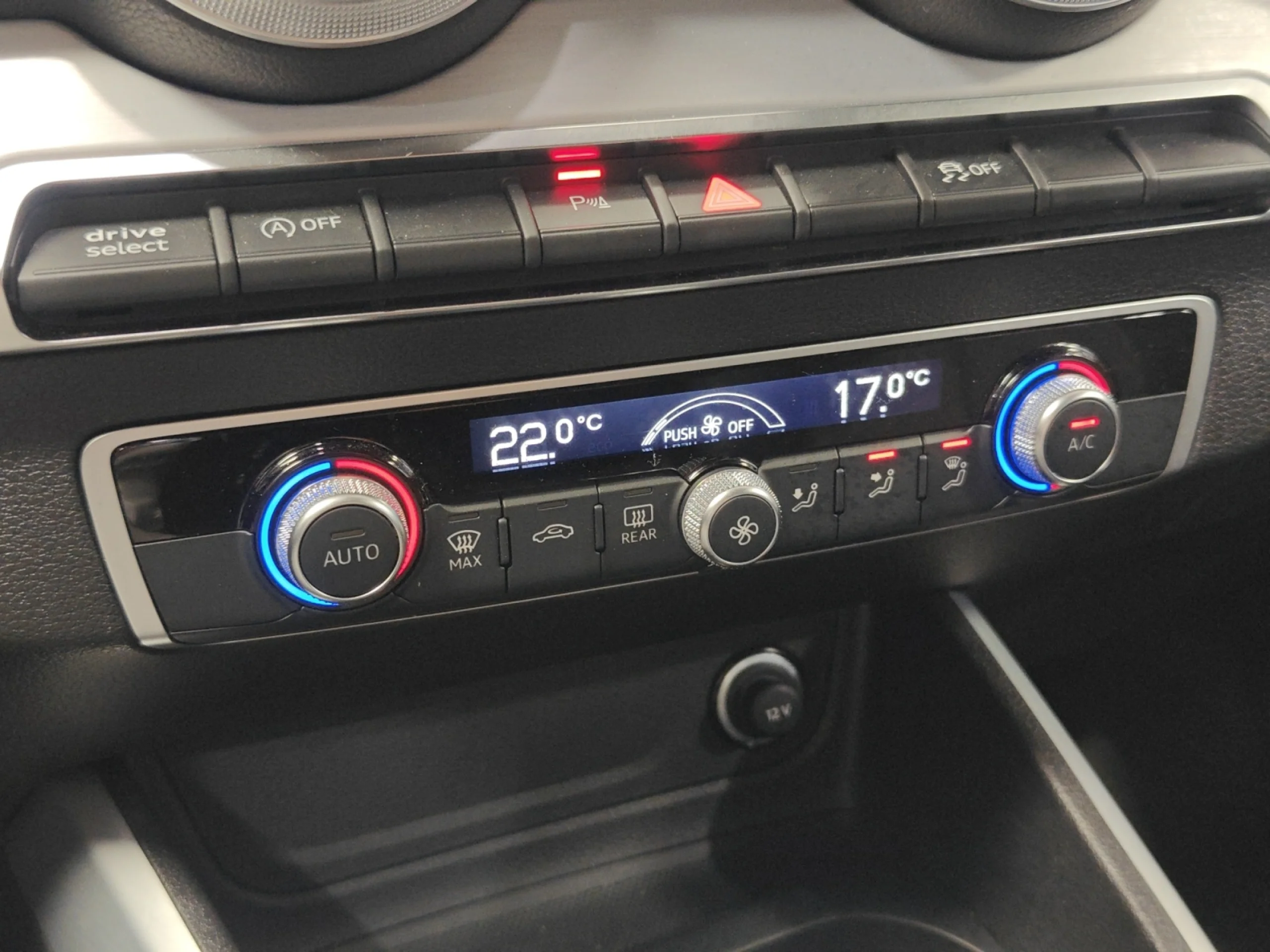 AUDI Q2 ADRENALIN 35 TDI 110KW (150CV) S TRONIC - Foto 20