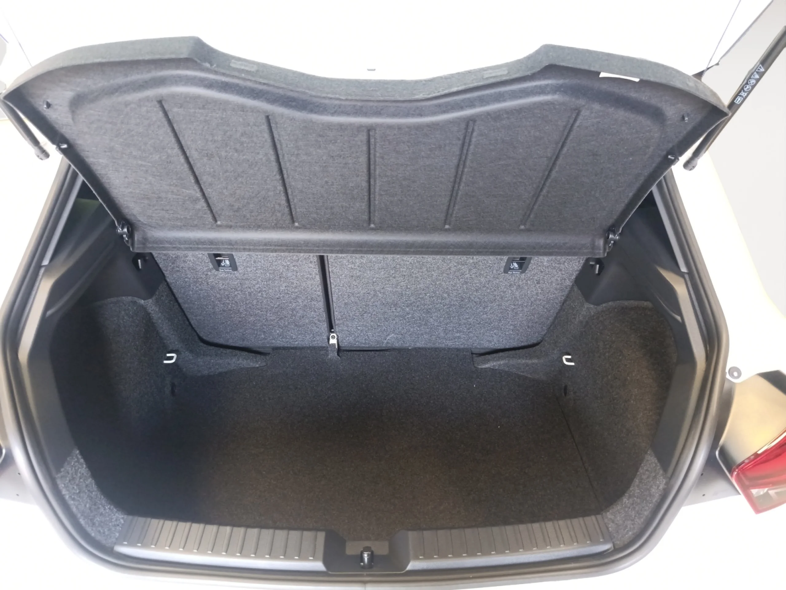 SEAT IBIZA 1.0 TSI 85KW (115CV) SPECIAL EDITION - Foto 8