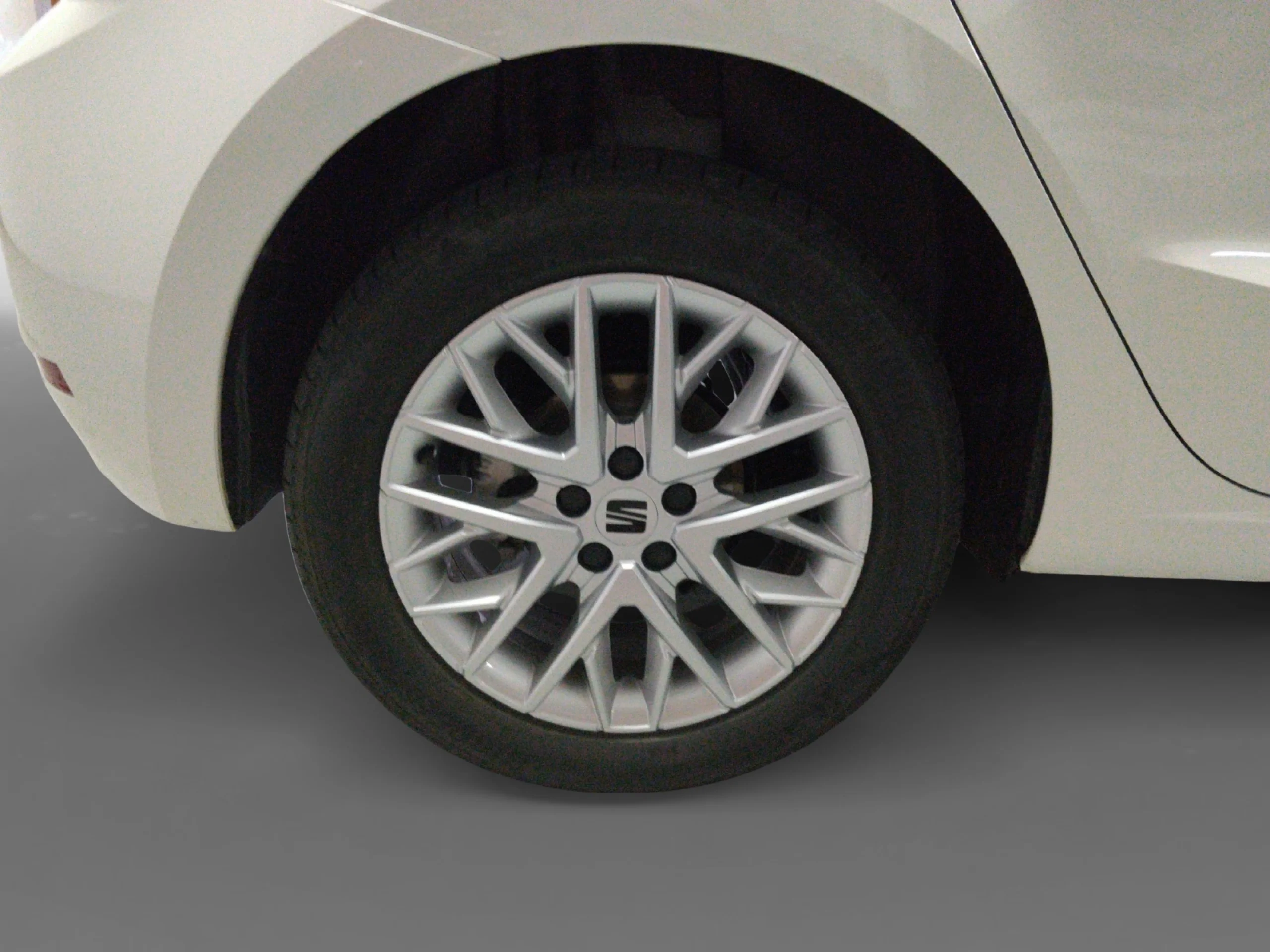 SEAT IBIZA 1.0 TSI 85KW (115CV) SPECIAL EDITION - Foto 9