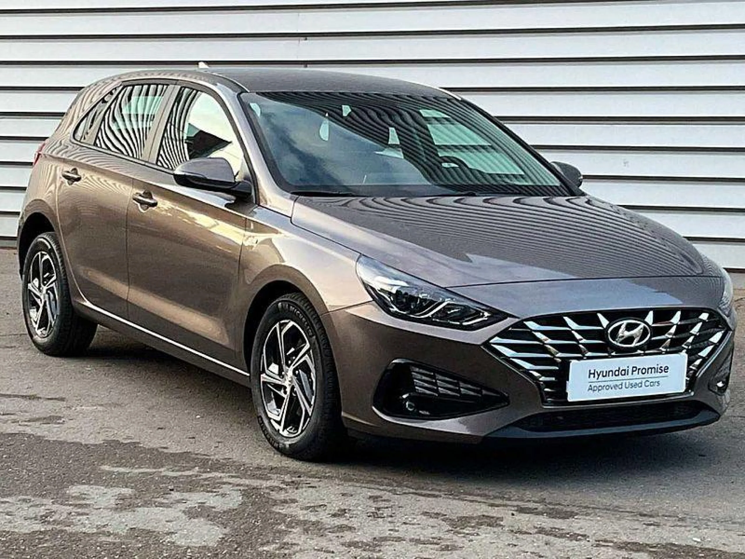 HYUNDAI I30 1.0 TGDI 48V KLASS - Foto 3