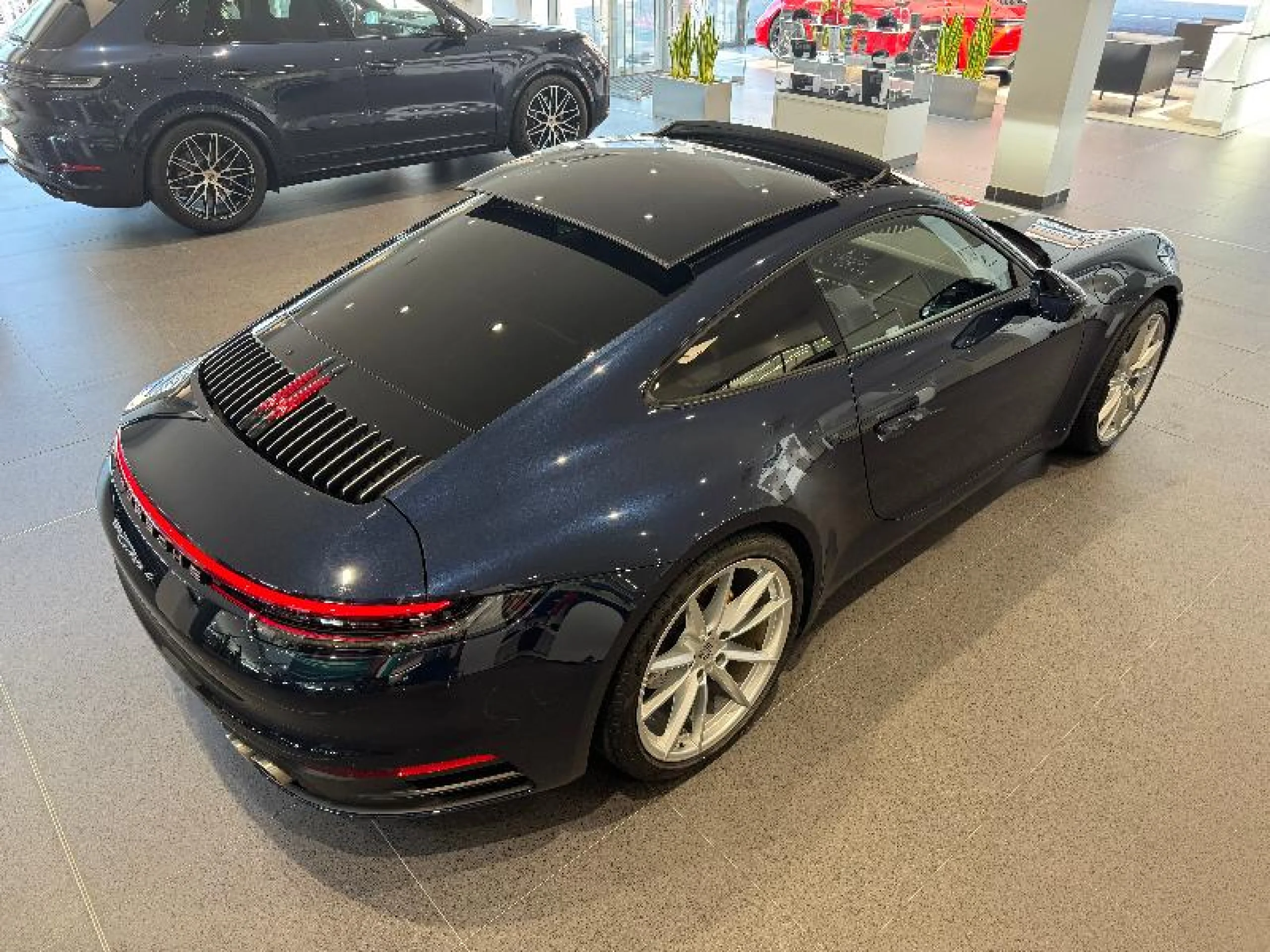 PORSCHE 911 CARRERA 4 - Foto 4
