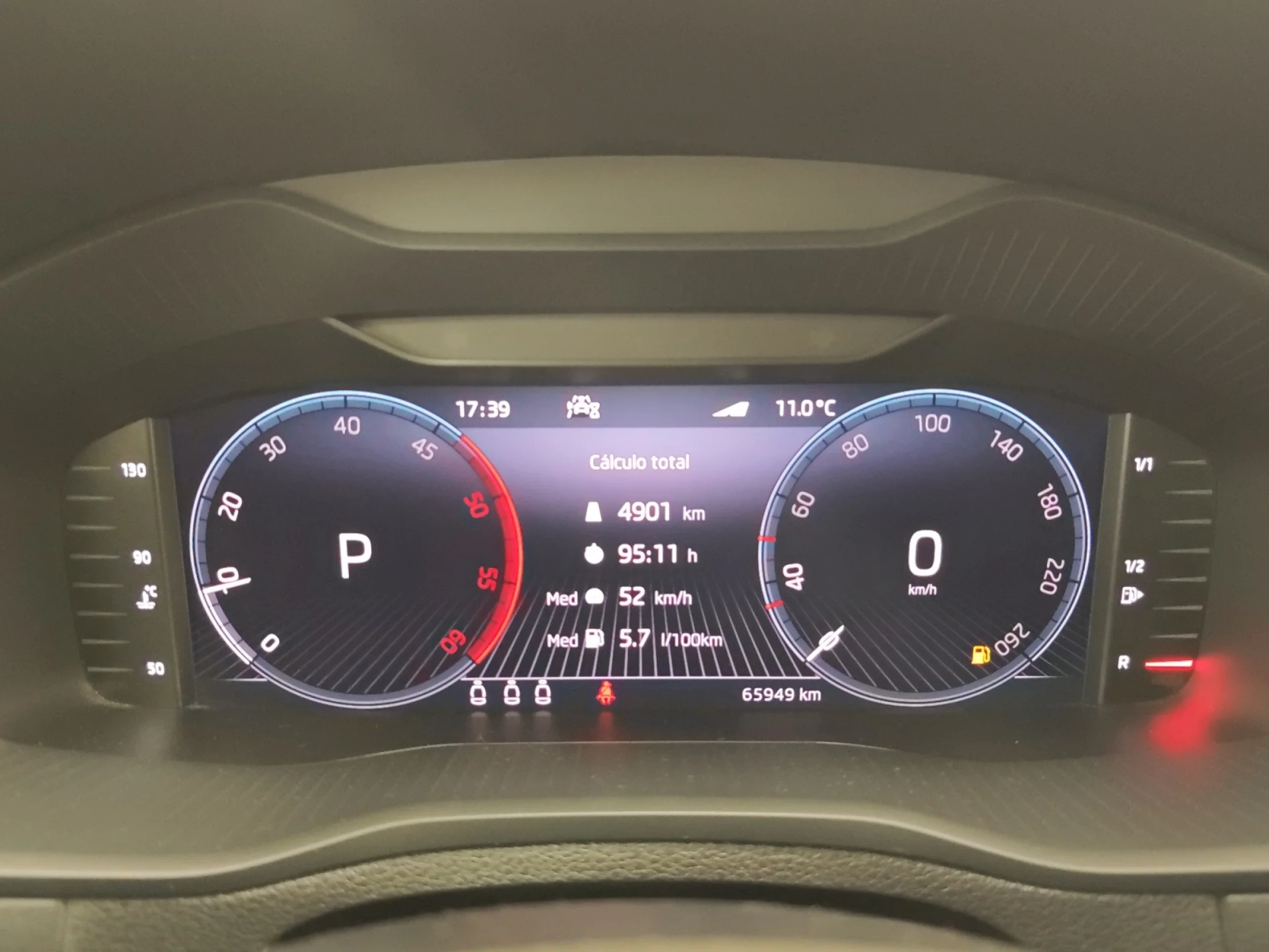 SKODA KAROQ 2.0 TDI 110KW (150CV) DSG 4X4 STYLE - Foto 15