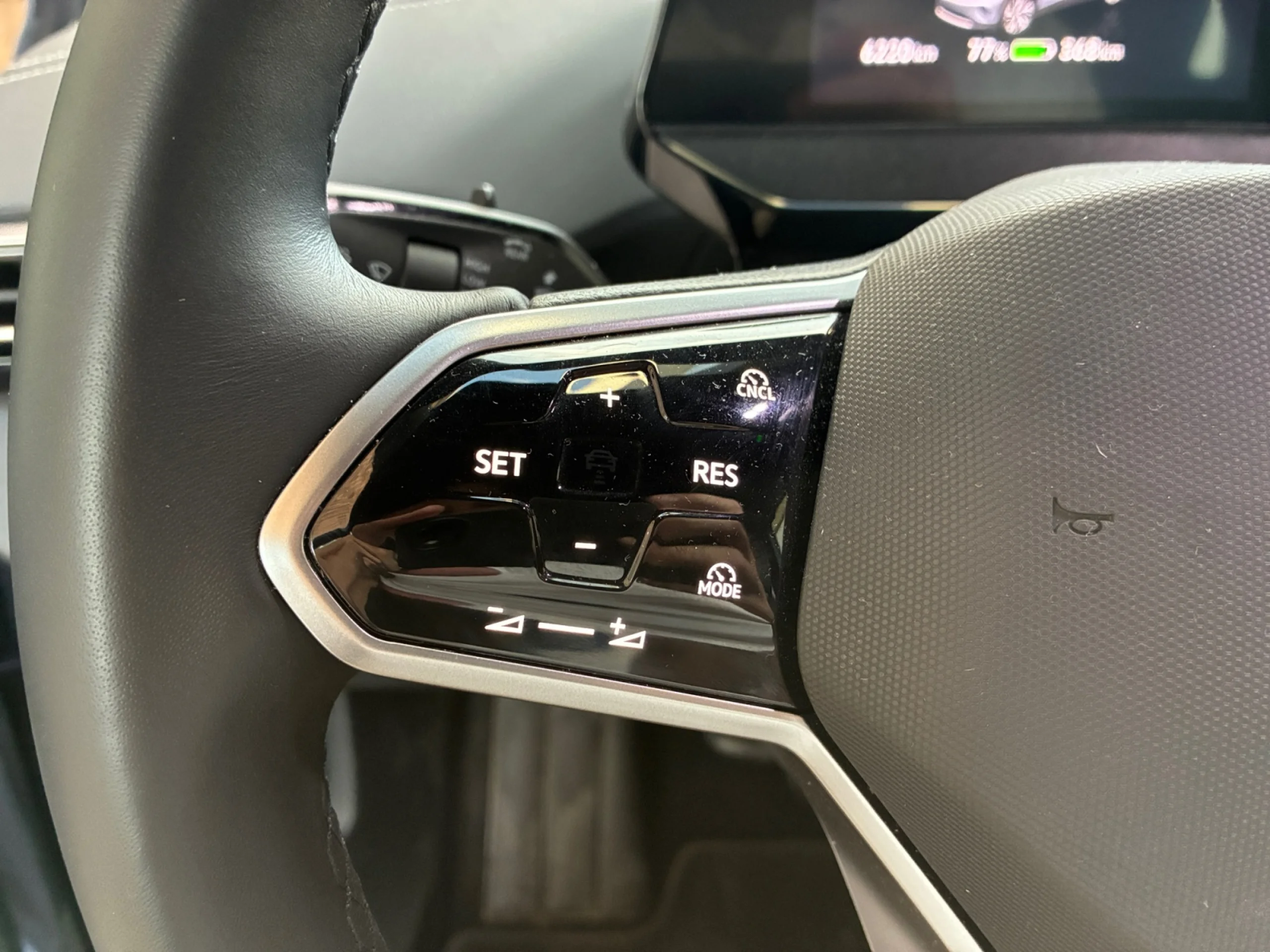 VOLKSWAGEN ID.4 ID.4 PRO PRO 210 KW (286 CV) 77 KWH AUTOMÁTICO 1 VEL. - Foto 9