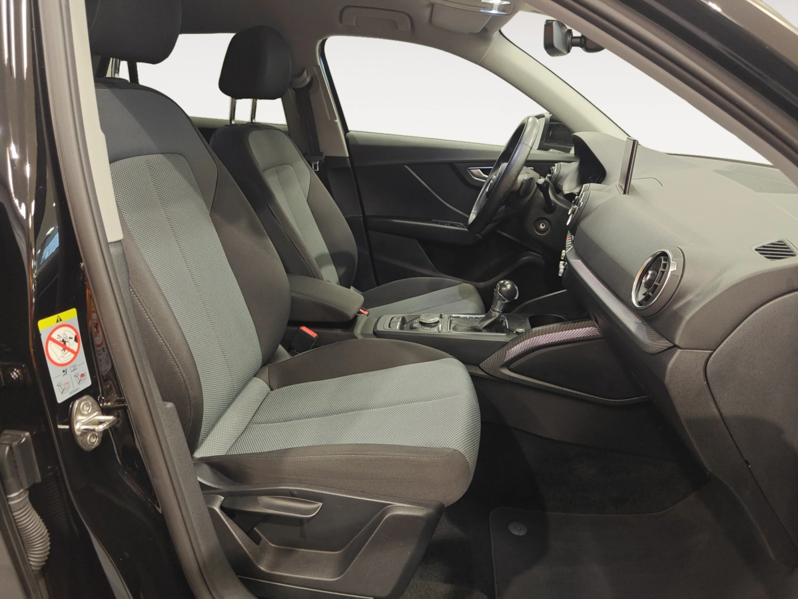 AUDI Q2 DESIGN 30 TDI 85KW (116CV) S TRONIC - Foto 5