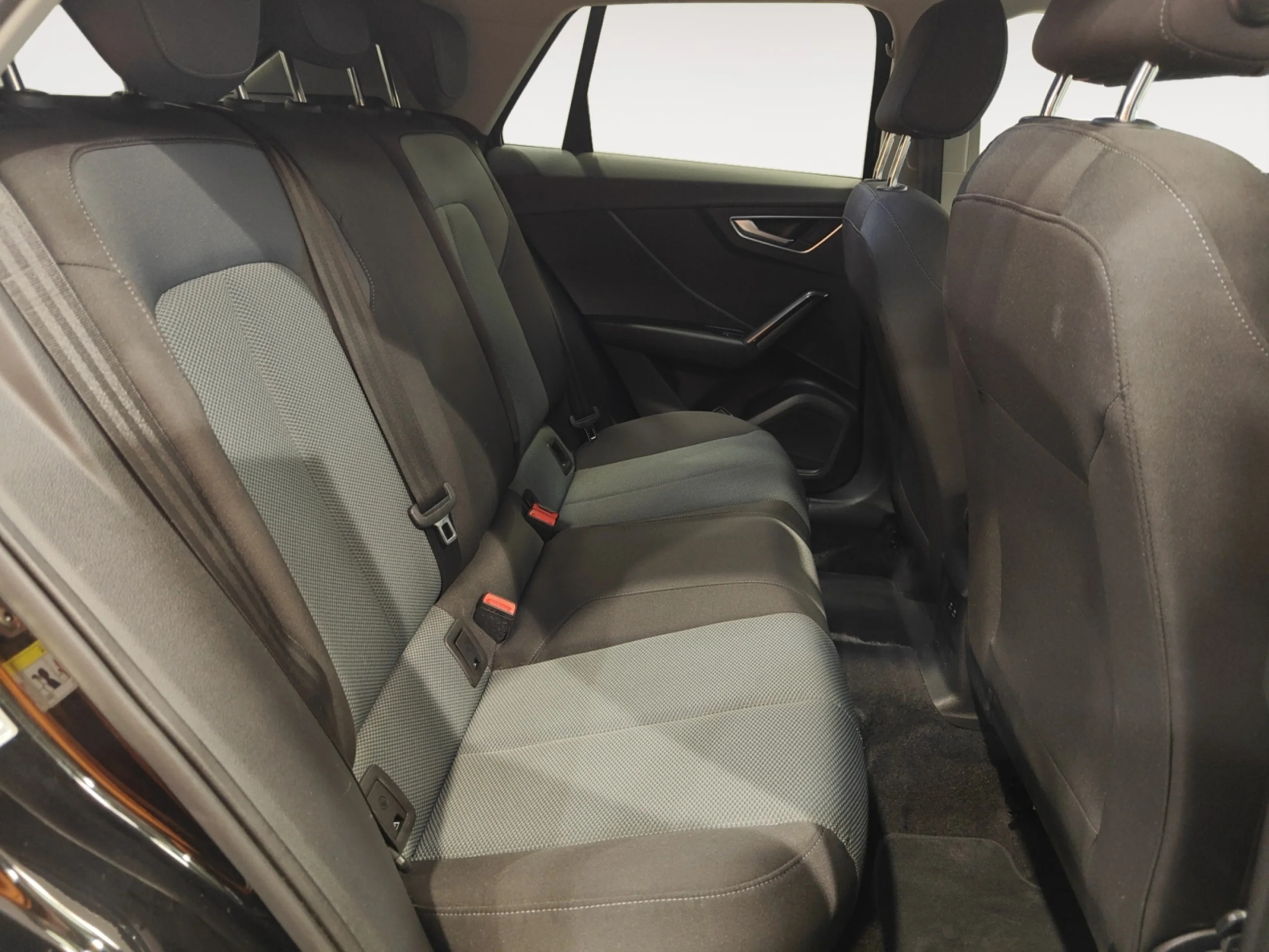 AUDI Q2 DESIGN 30 TDI 85KW (116CV) S TRONIC - Foto 6