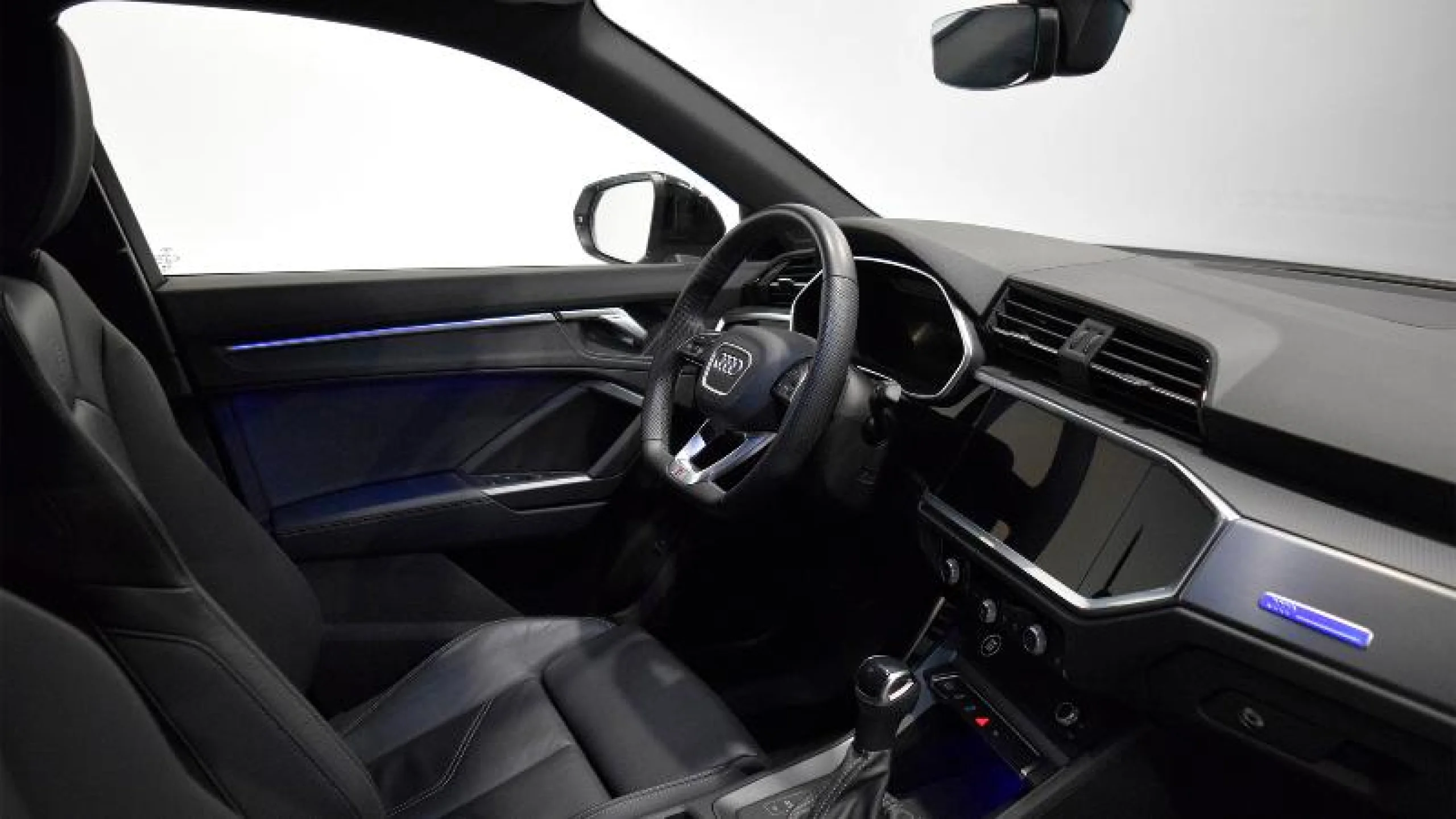 AUDI Q3 SPORTBACK 35 TFSI 110KW(150CV) S TRONIC BLACK LINE - Foto 5