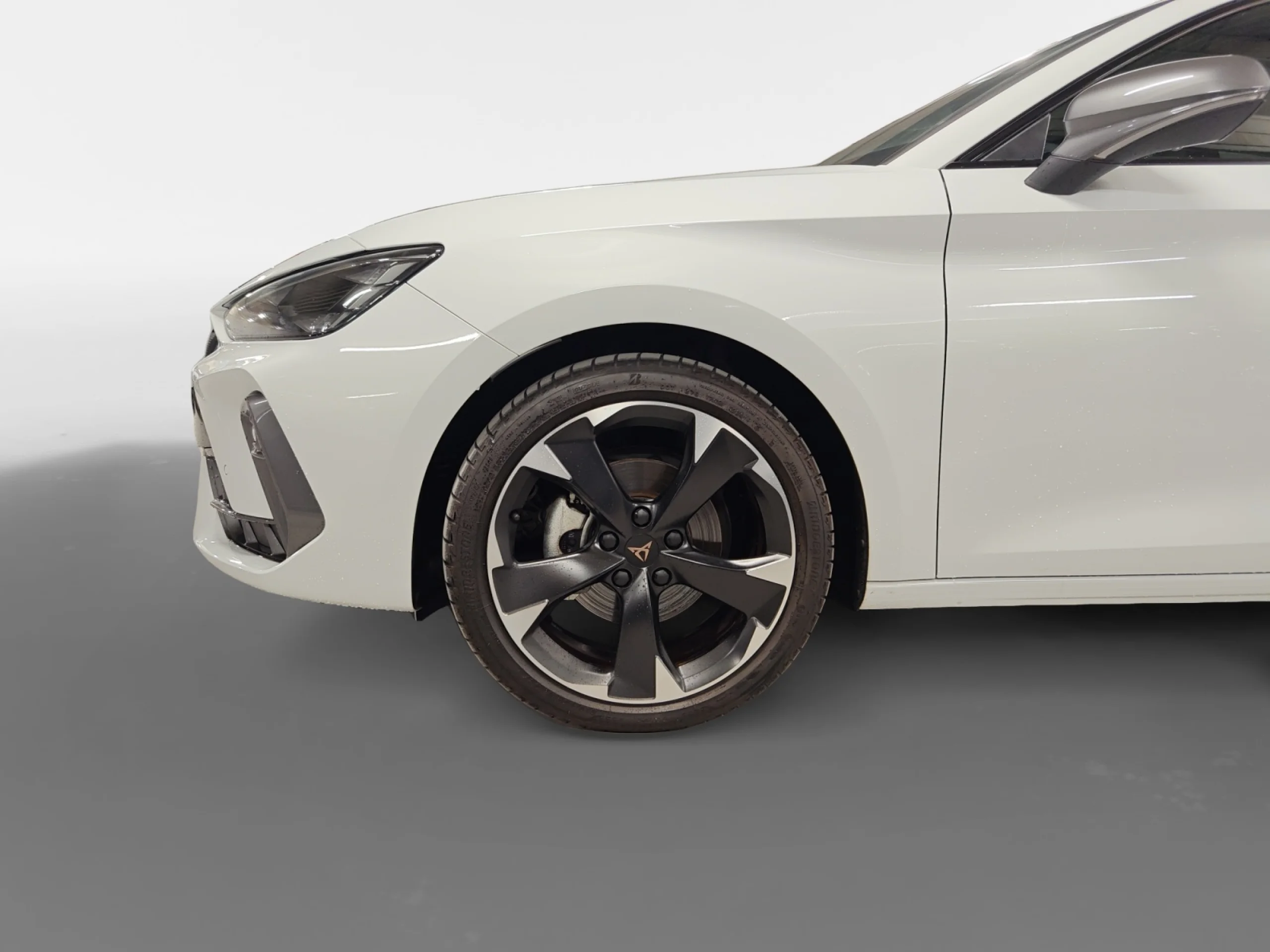 CUPRA LEON 1.5 ETSI 110KW (150CV) DSG - Foto 8
