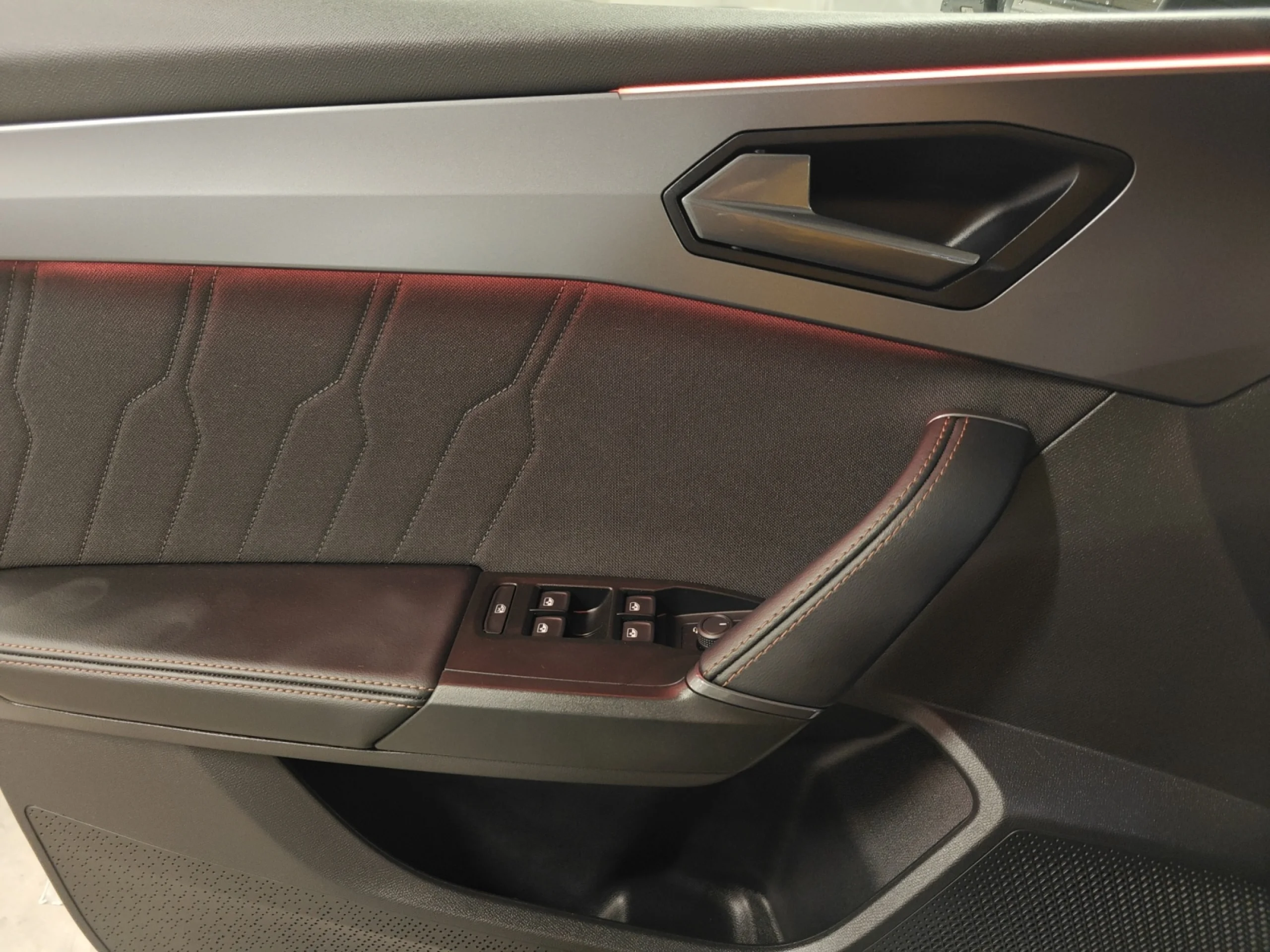 CUPRA LEON 1.5 ETSI 110KW (150CV) DSG - Foto 13