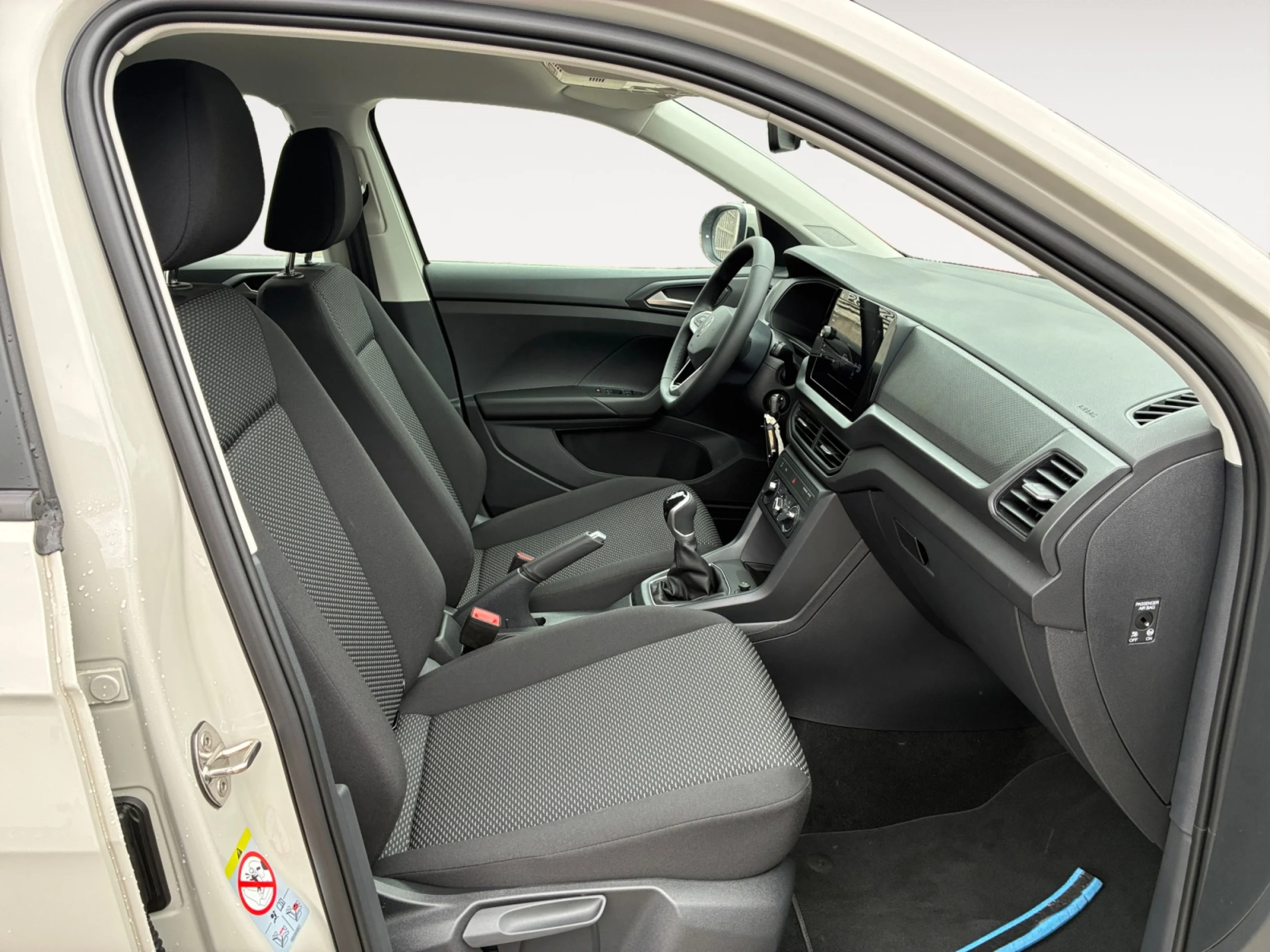 VOLKSWAGEN T CROSS T CROSS T CROSS  1.0 TSI 70 KW (95 CV)  5 VEL. - Foto 5