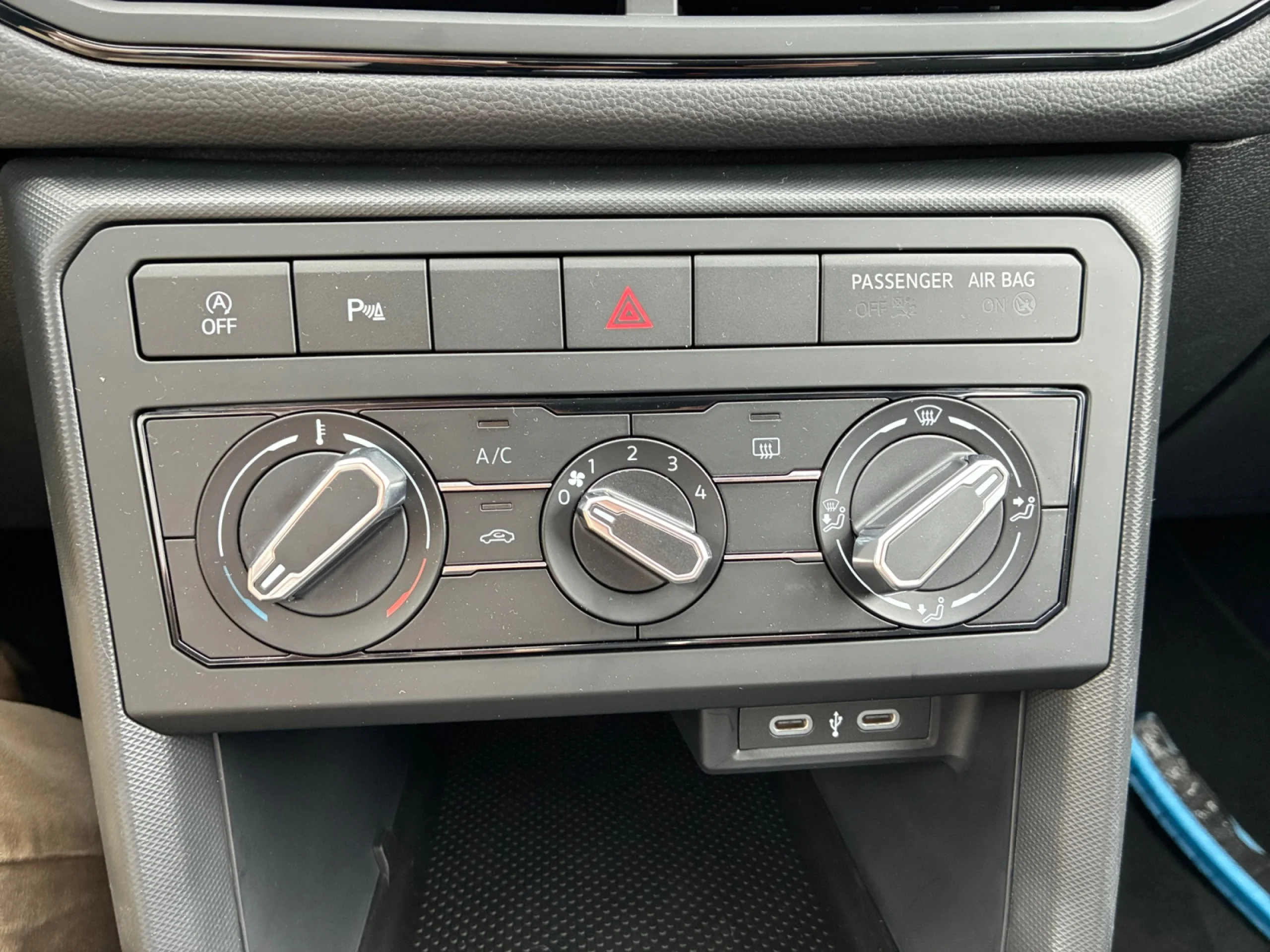 VOLKSWAGEN T CROSS T CROSS T CROSS  1.0 TSI 70 KW (95 CV)  5 VEL. - Foto 13
