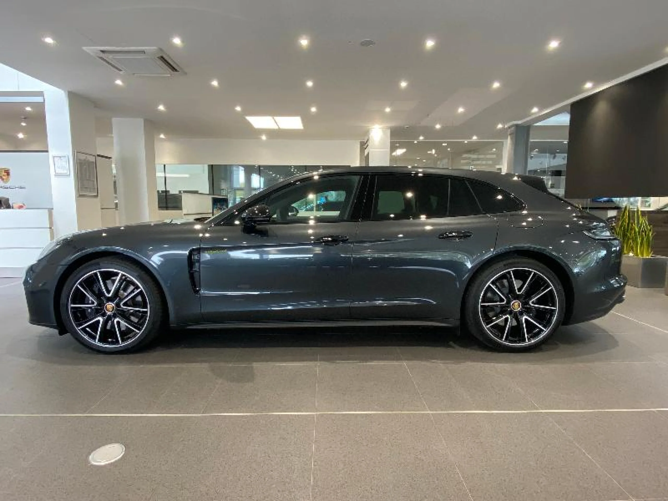 PORSCHE PANAMERA 4 E HYBRID PLATINUM EDIT SPORT TURISMO - Foto 2