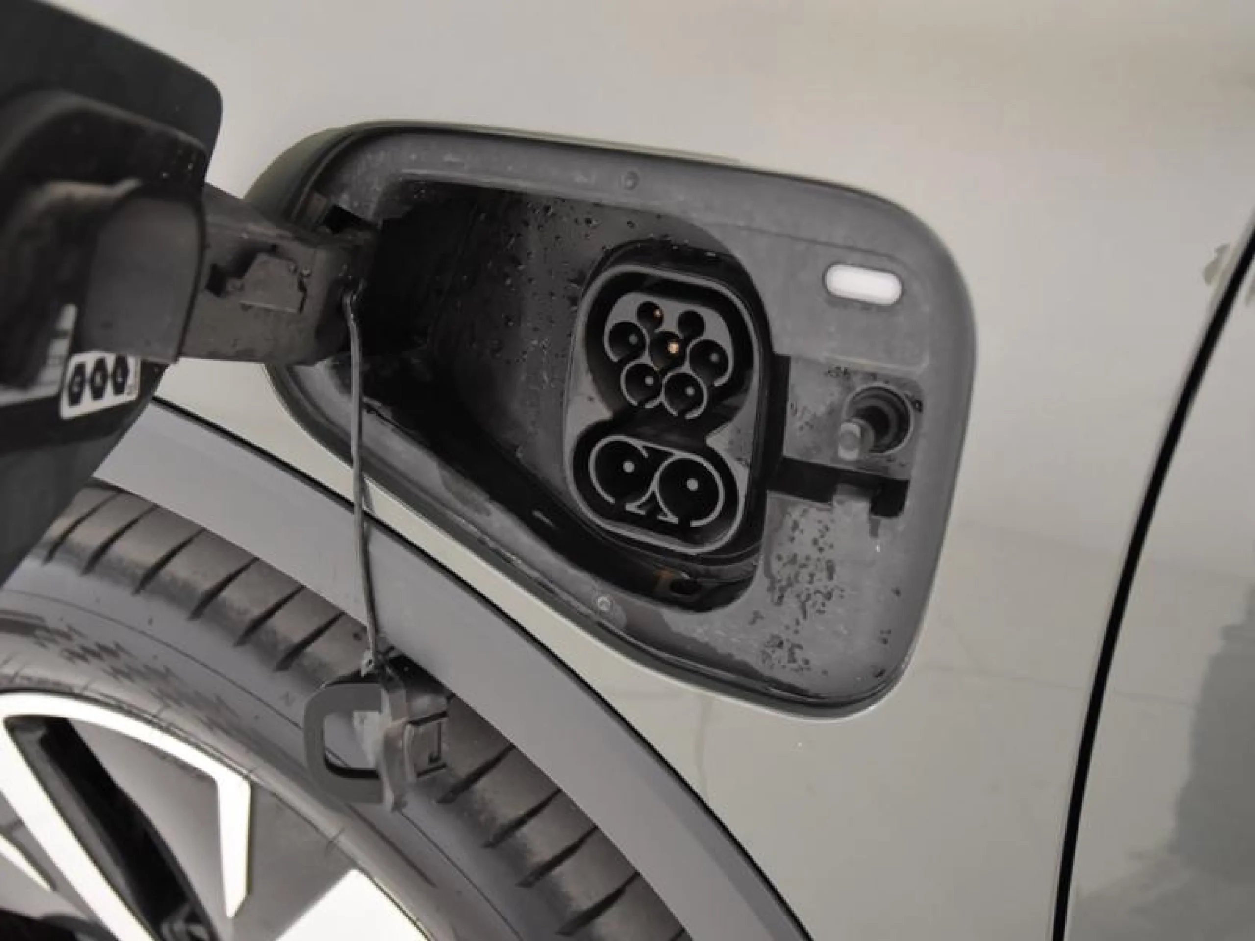 VOLKSWAGEN TIGUAN ··MÁS·· 1.5 TSI EHYBRID 150KW (204CV) DSG - Foto 20