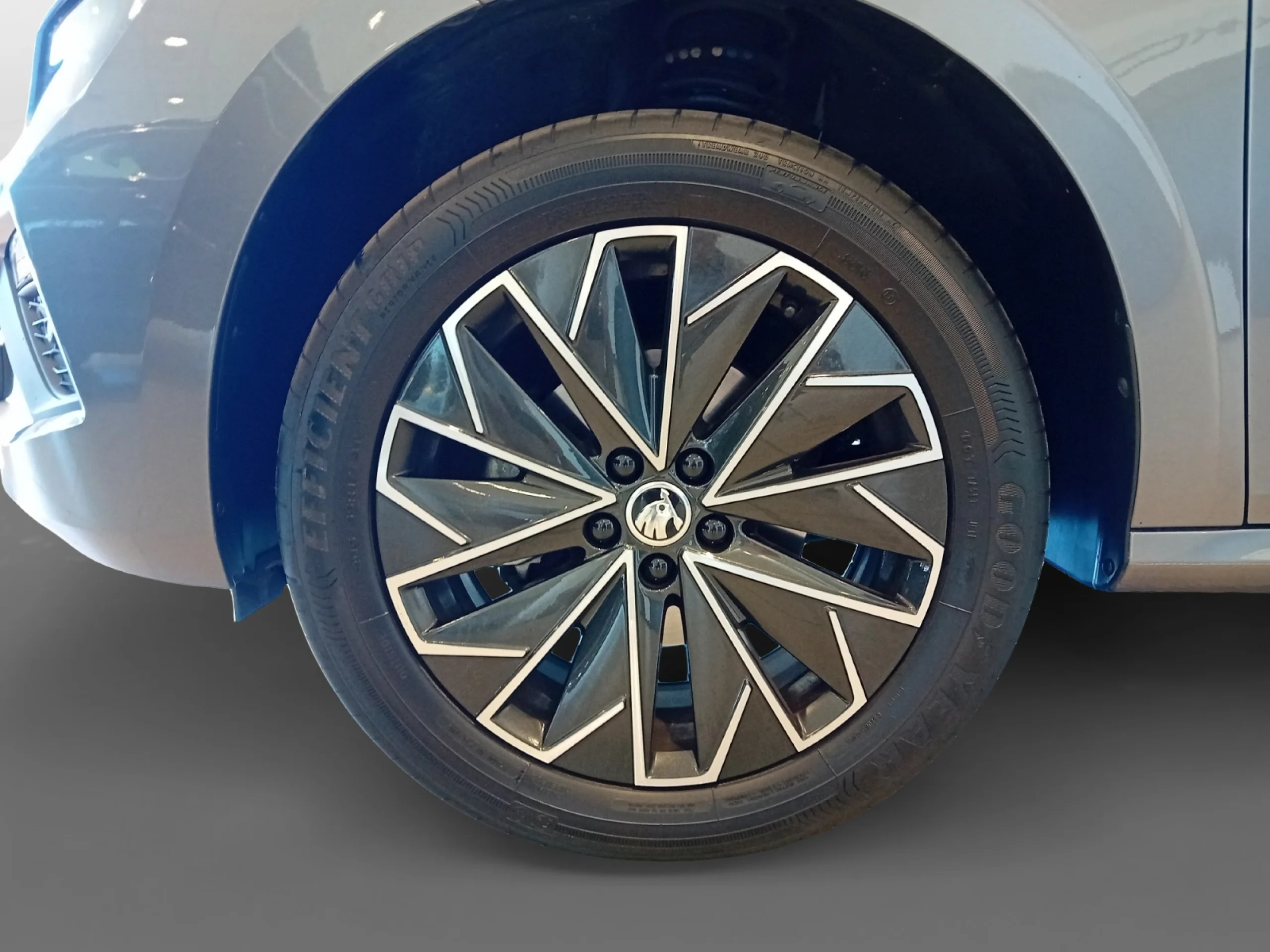 SKODA KAMIQ 1.0 TSI 85KW (115CV) SELECTION - Foto 9