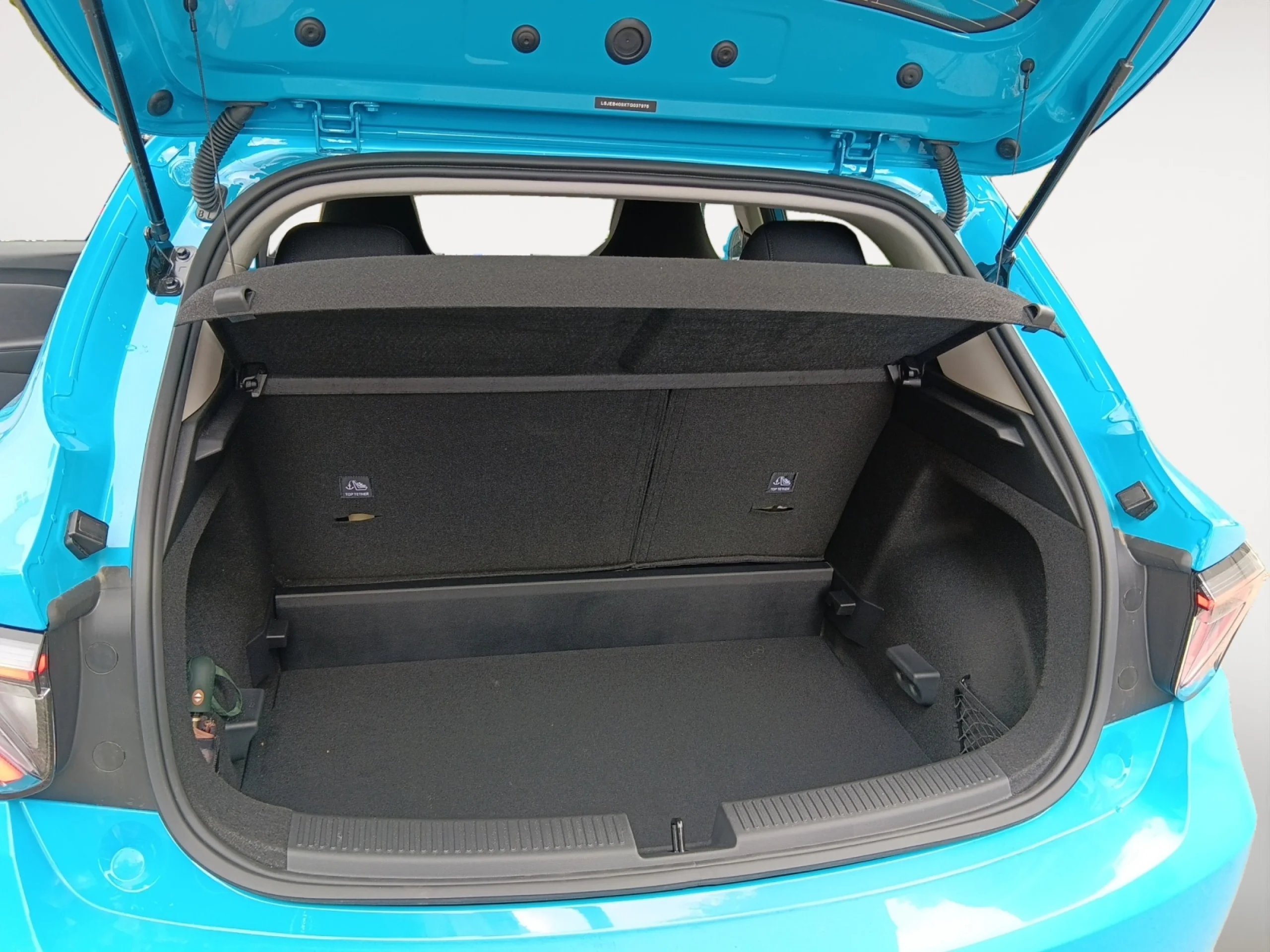 MG Mg4 MG MG4 URBAN EDU 54KWH EDU 2WD DEL LHD DARK GRAY BLUE - Foto 8