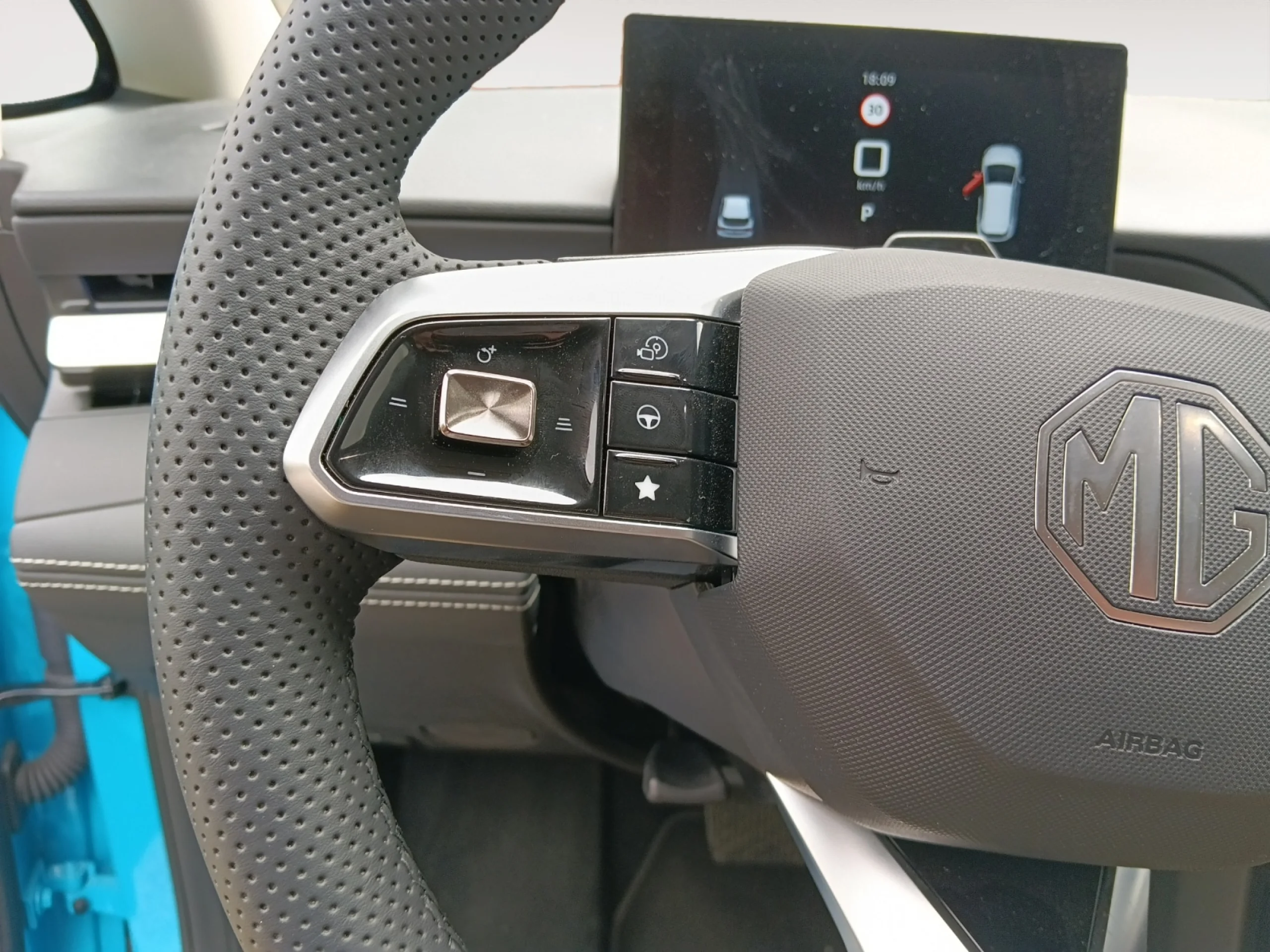 MG Mg4 MG MG4 URBAN EDU 54KWH EDU 2WD DEL LHD DARK GRAY BLUE - Foto 12