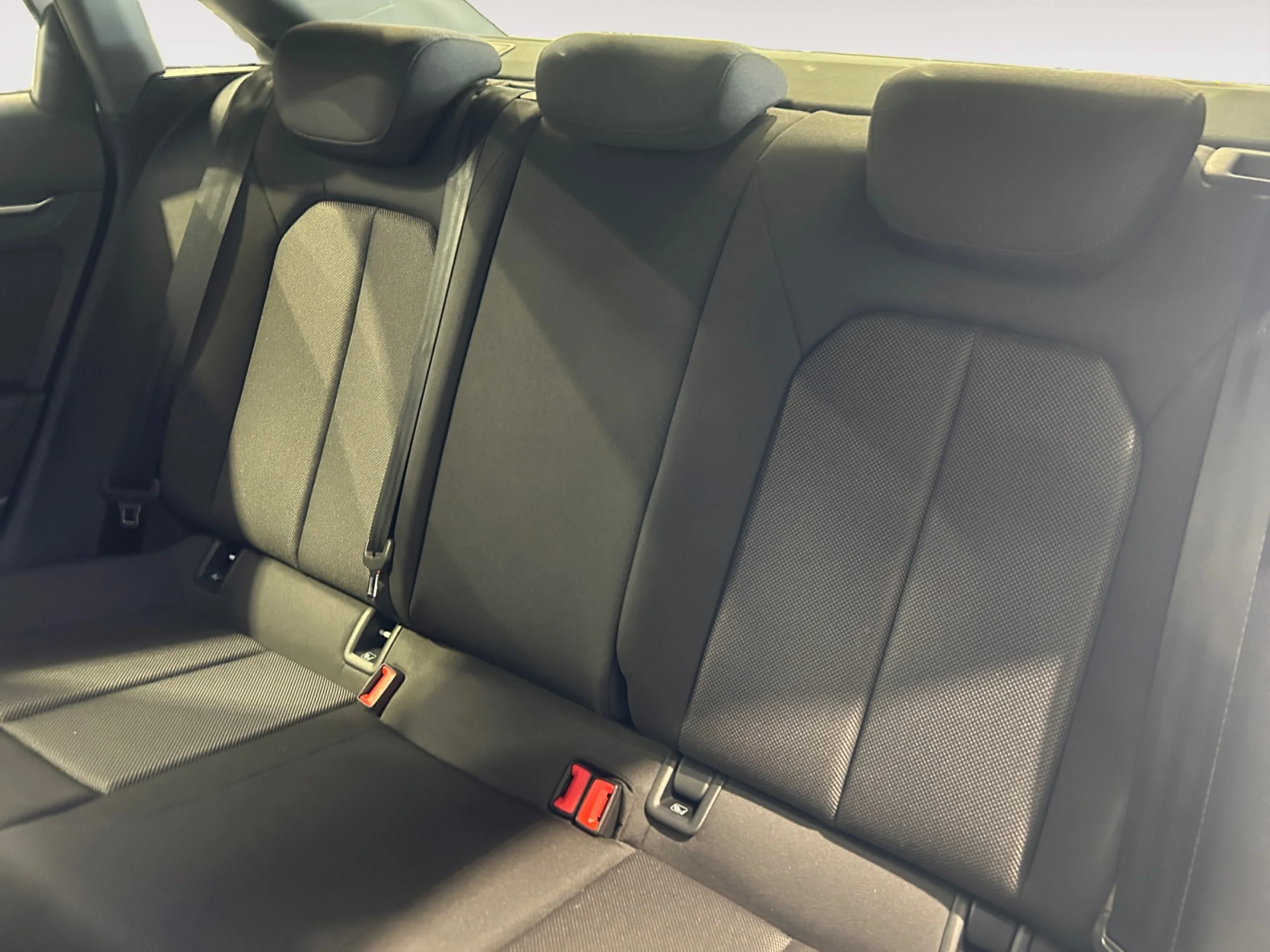 AUDI A3 SEDAN 35 TDI 110KW (150CV) - Foto 6