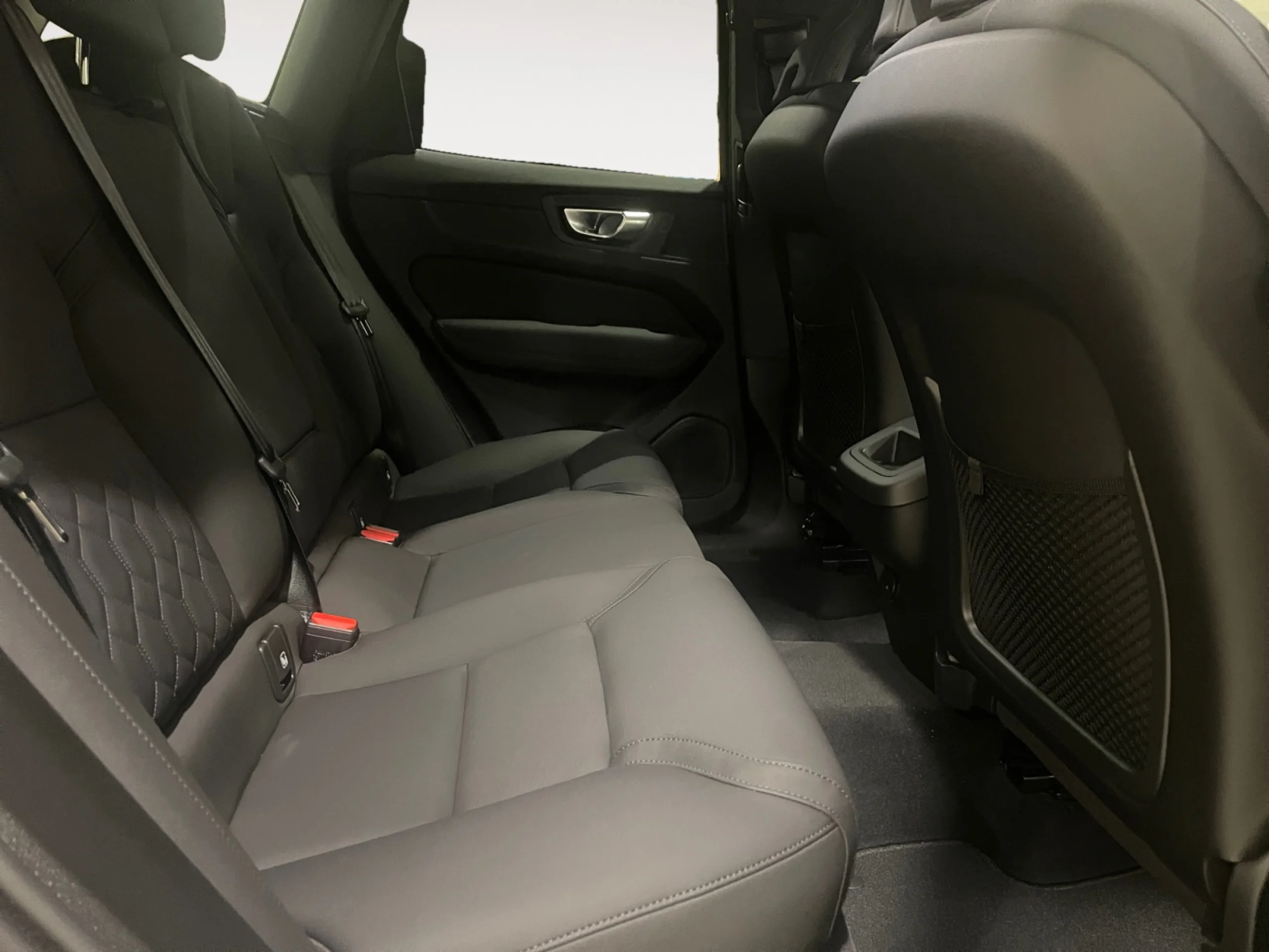 VOLVO XC60 2.0 B5 G MHEV PLUS DARK AUTO AWD - Foto 6