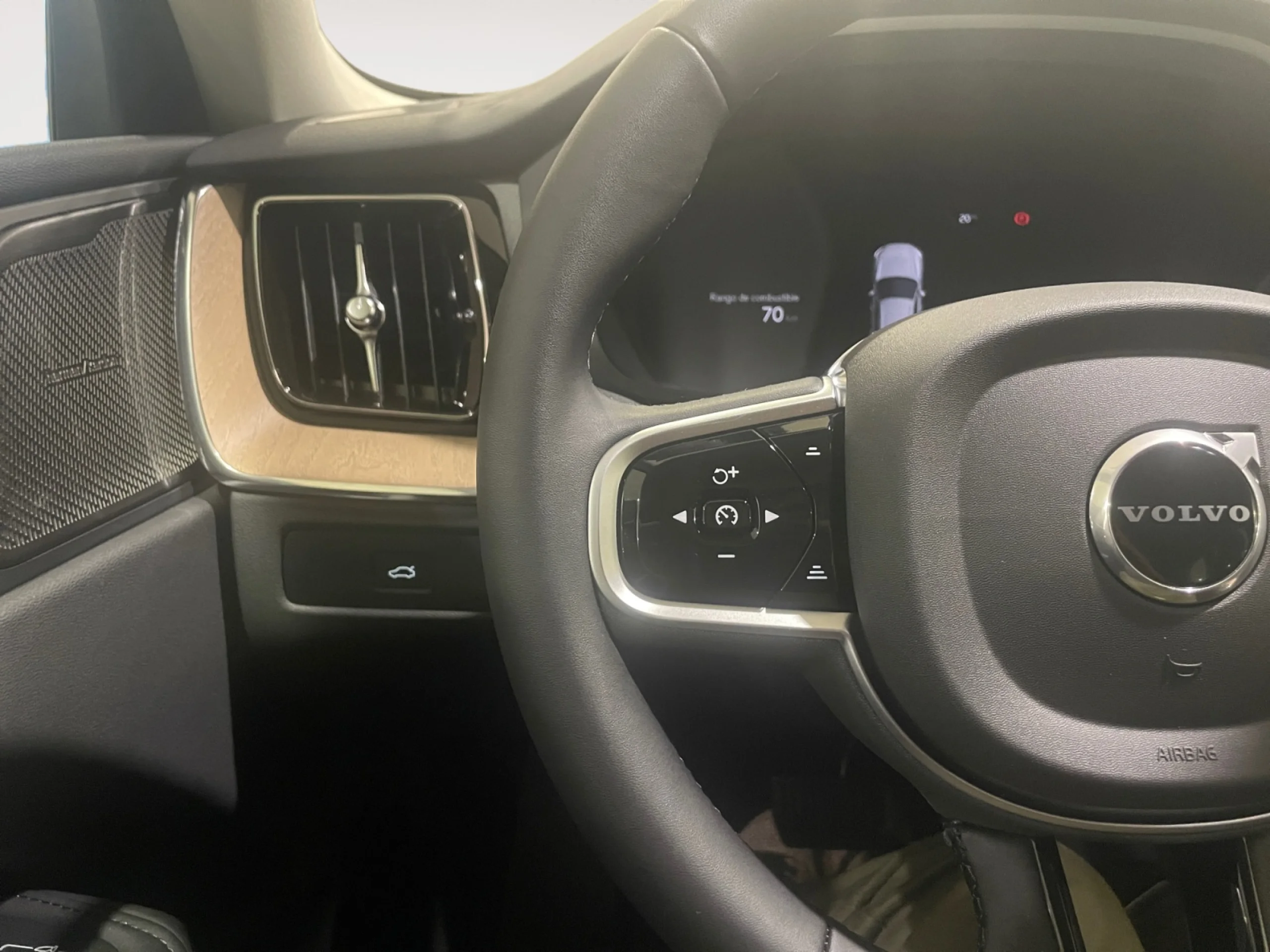 VOLVO XC60 2.0 B5 G MHEV PLUS DARK AUTO AWD - Foto 12