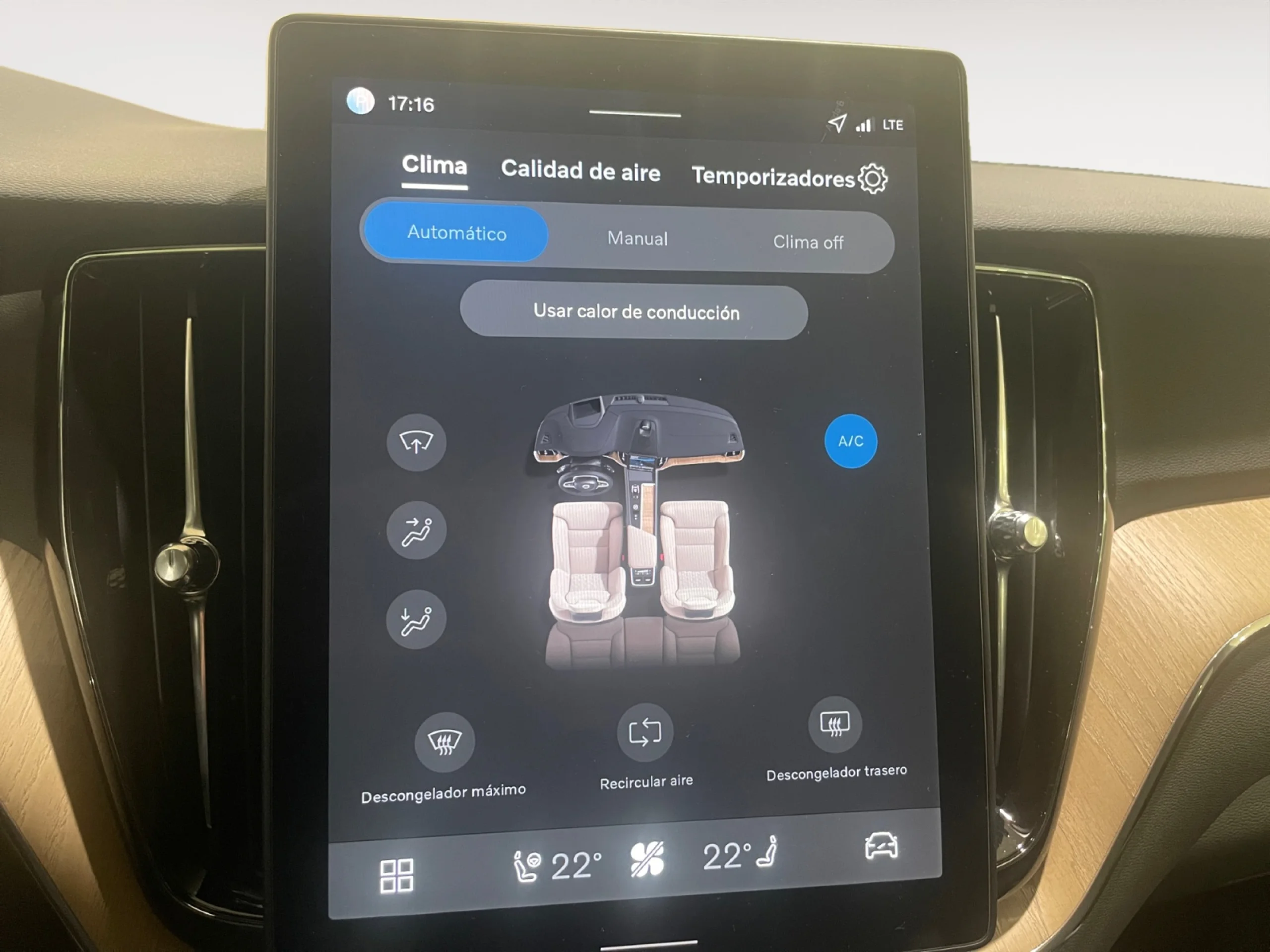 VOLVO XC60 2.0 B5 G MHEV PLUS DARK AUTO AWD - Foto 14