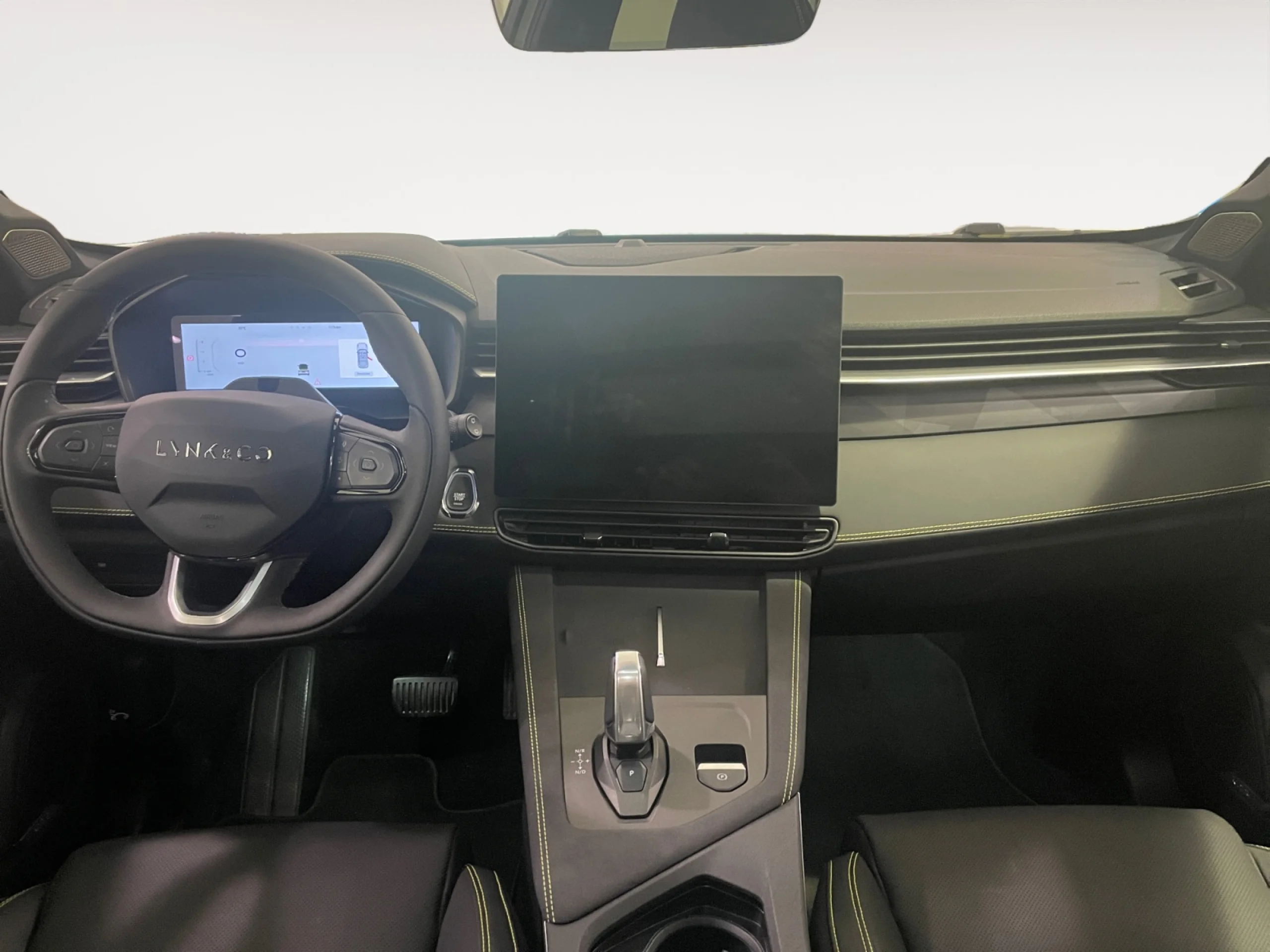 LYNK AND CO 01 MORE - Foto 4
