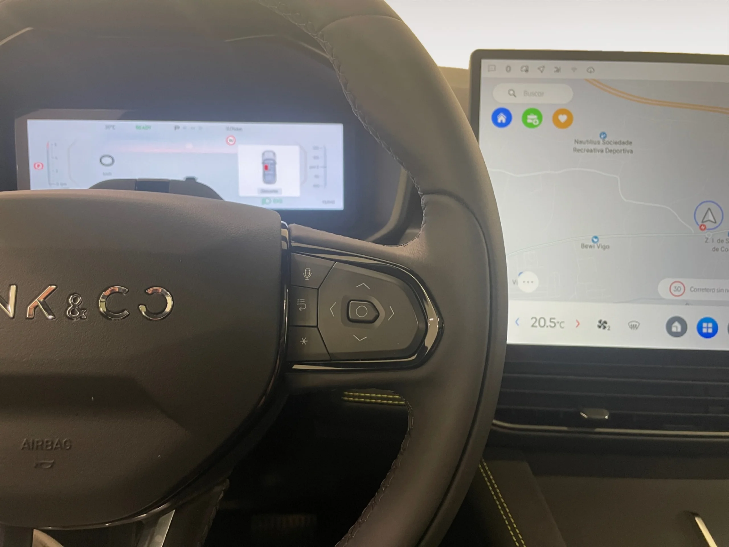 LYNK AND CO 01 MORE - Foto 15