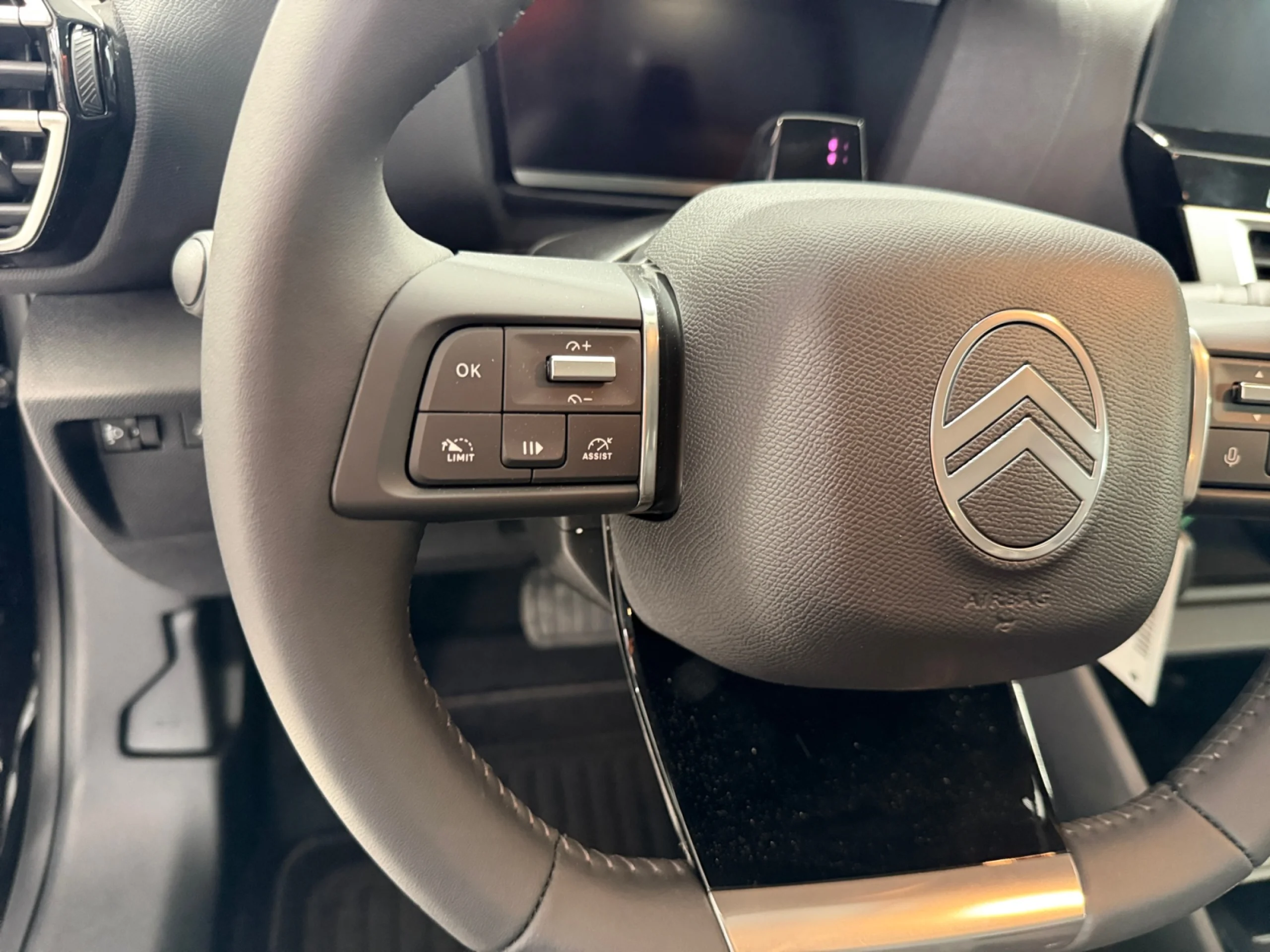CITROEN C4 NUEVO C4 HYBRID 110 Ë DSC6 PLUS - Foto 11