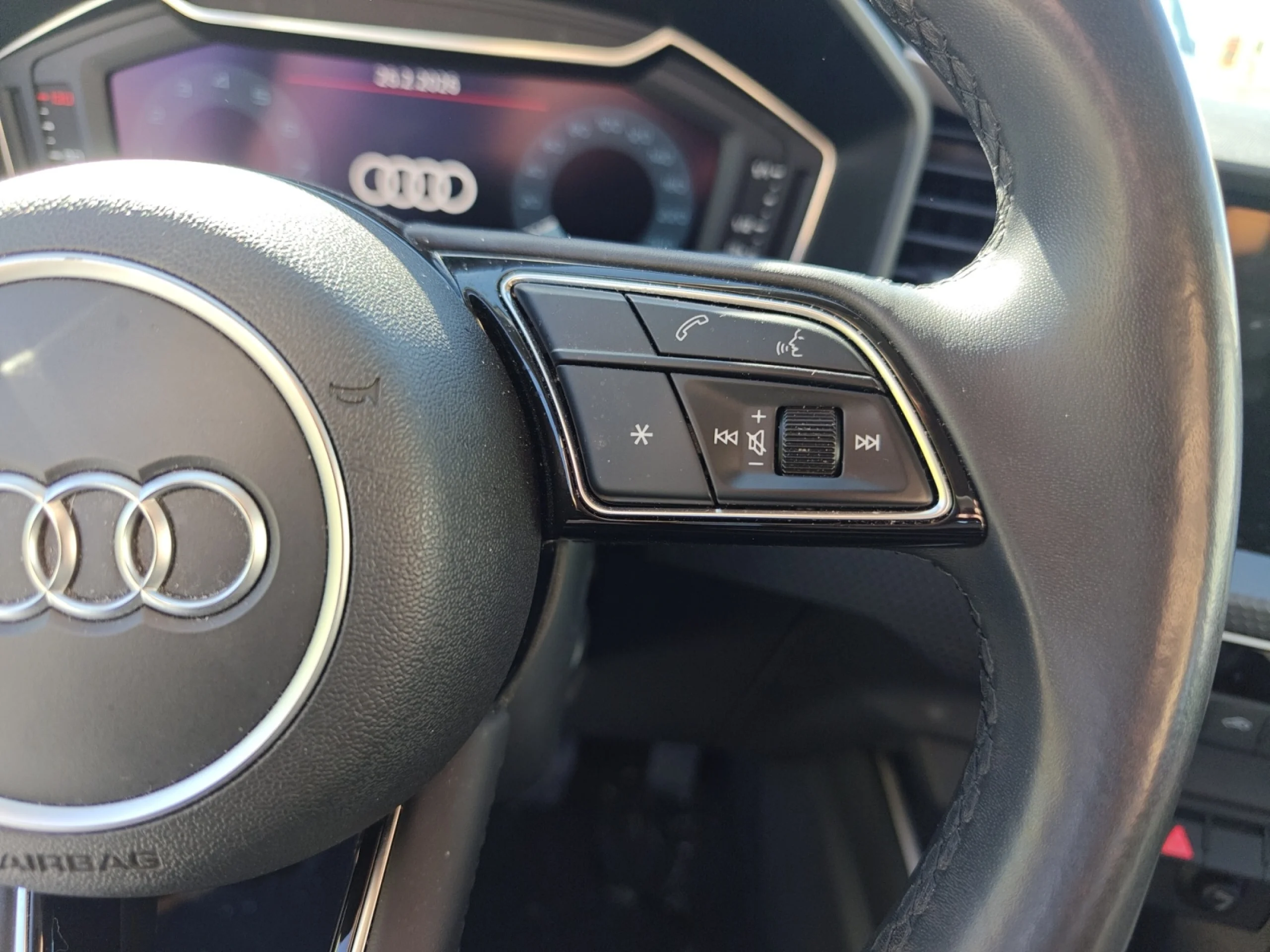 AUDI A1 SPORTBACK ADRENALIN 30 TFSI 81KW (110CV) - Foto 10