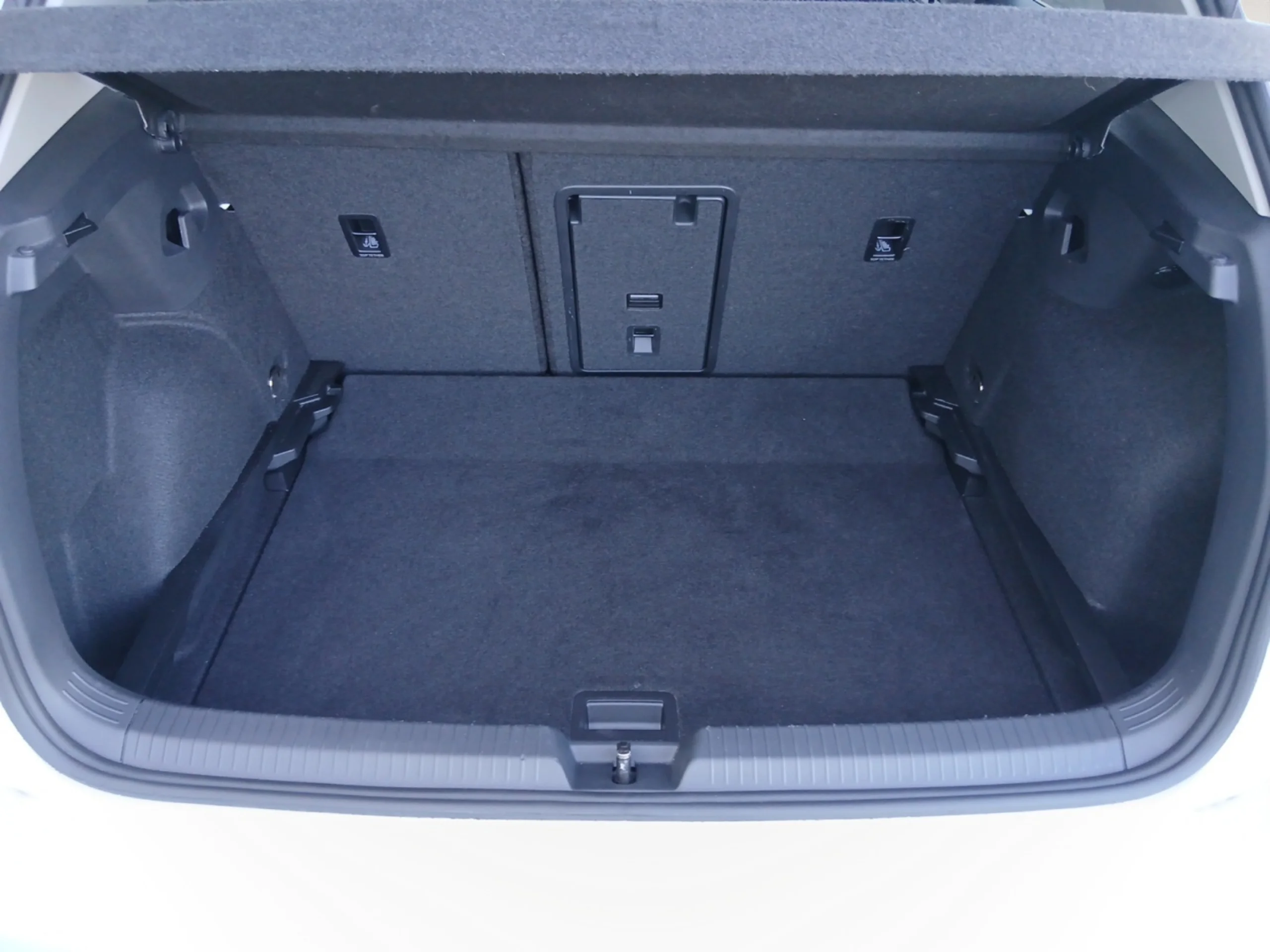 VOLKSWAGEN GOLF LIFE 1.0 ETSI 81KW (110CV) DSG - Foto 7