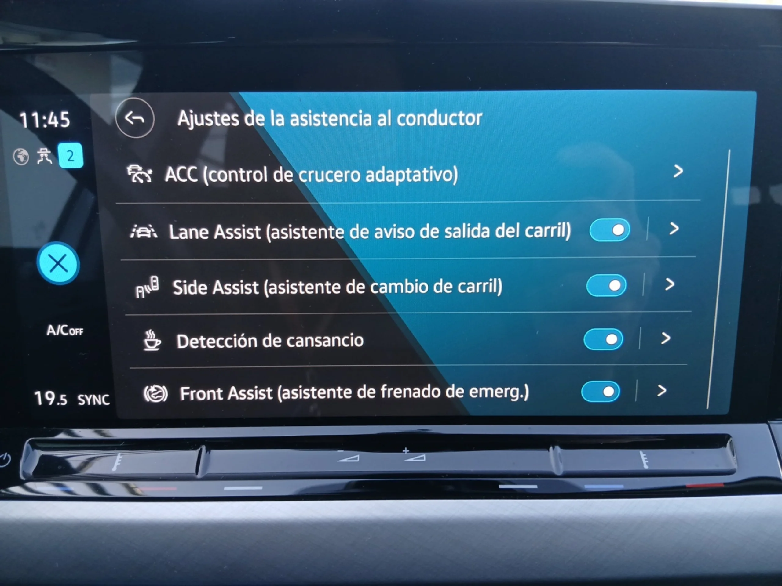 VOLKSWAGEN GOLF LIFE 1.0 ETSI 81KW (110CV) DSG - Foto 17