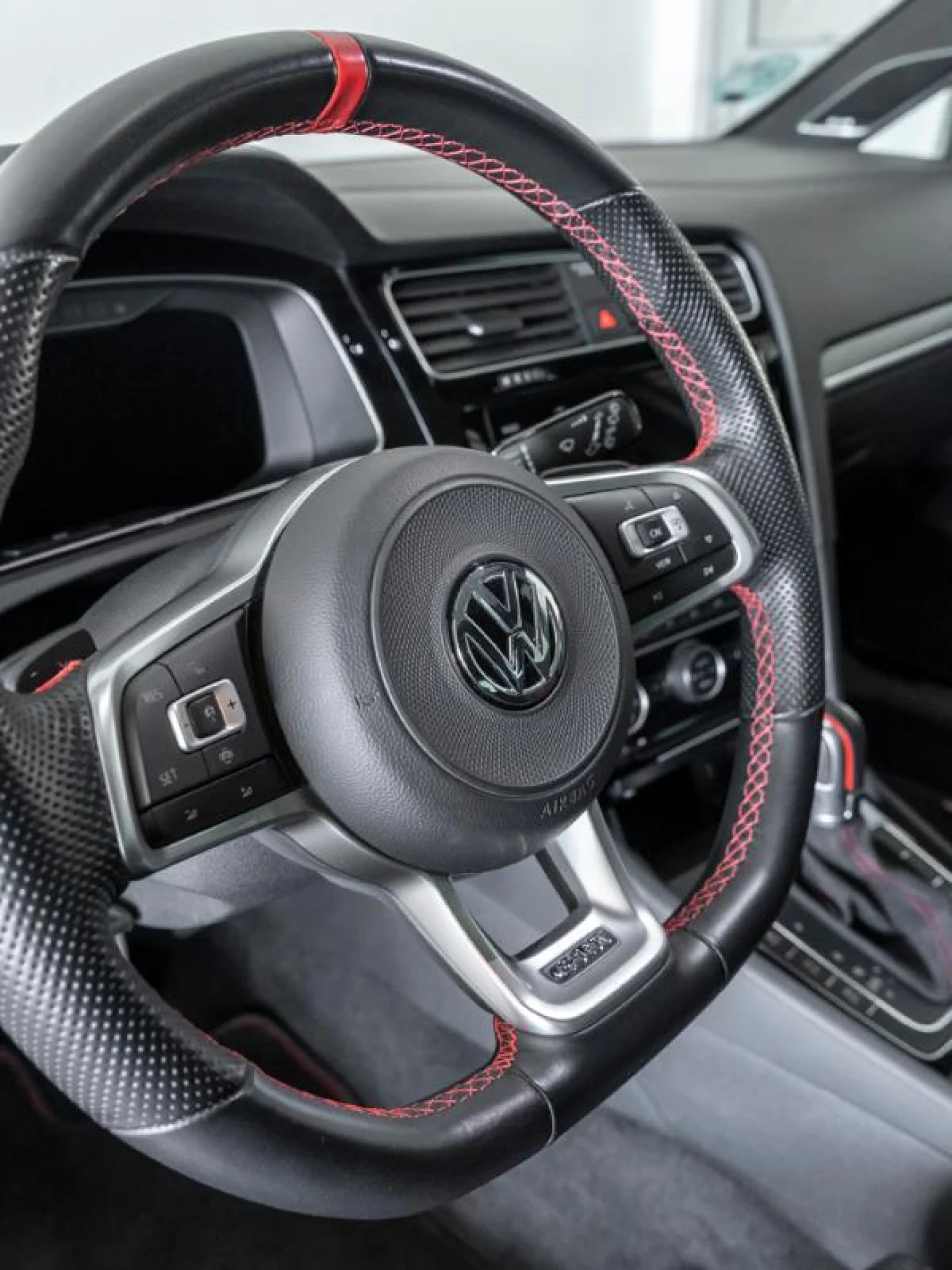 VOLKSWAGEN GOLF GTI TCR 2.0 TSI 213KW(290CV) DSG - Foto 14