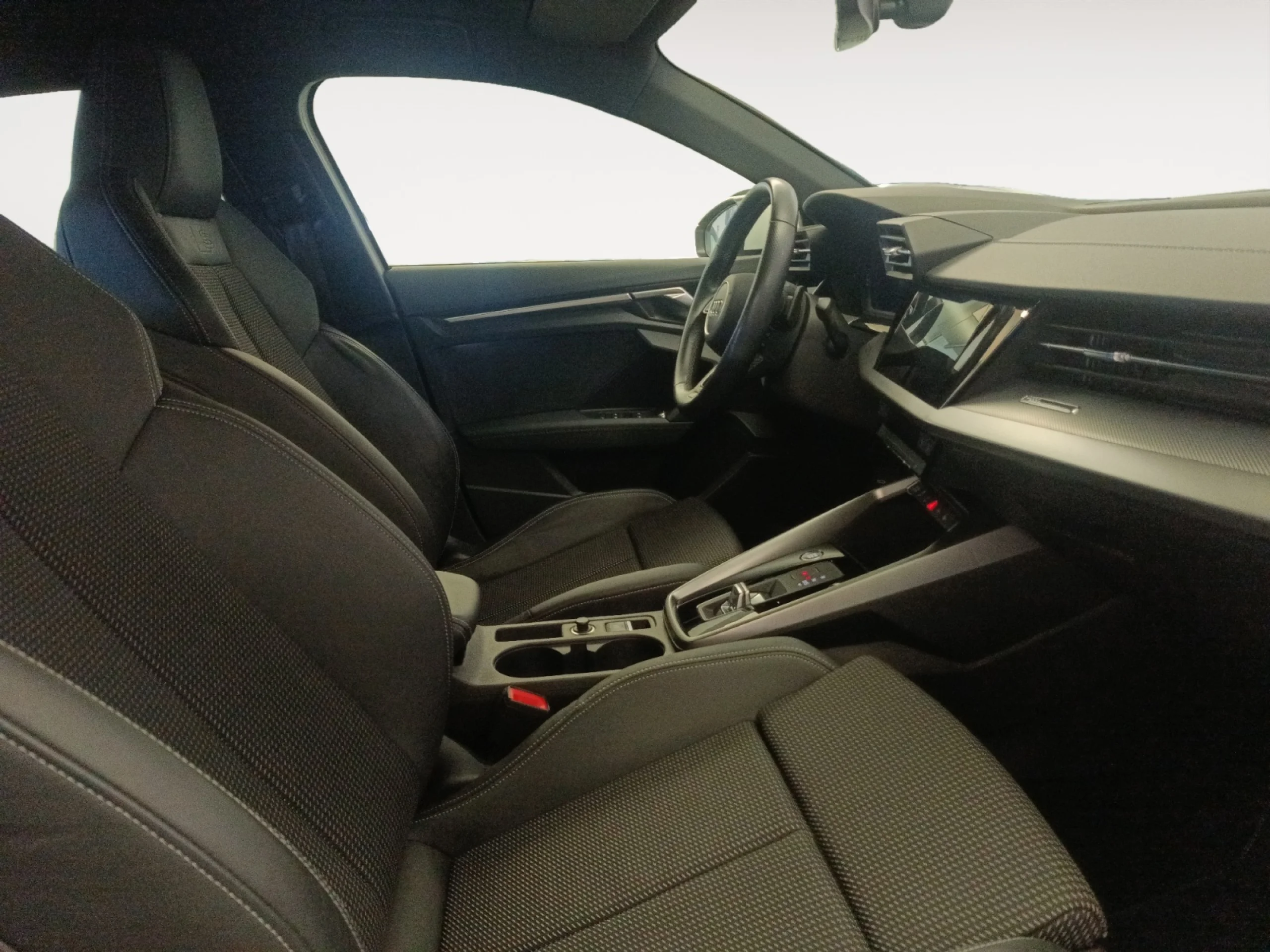 AUDI A3 SPORTBACK GENUINE ED 35 TDI 110KW S TRON - Foto 5