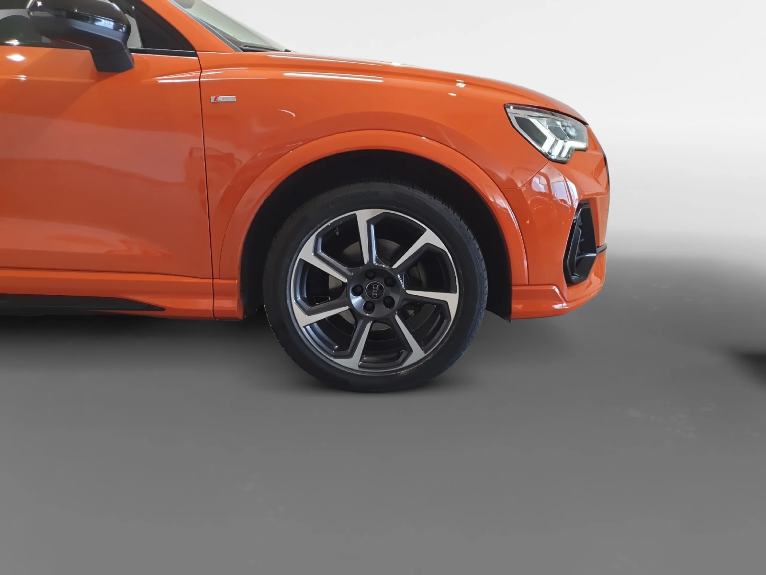 AUDI Q3 BLACK LINE 35 TDI 110KW (150CV) S TRONIC - Foto 10