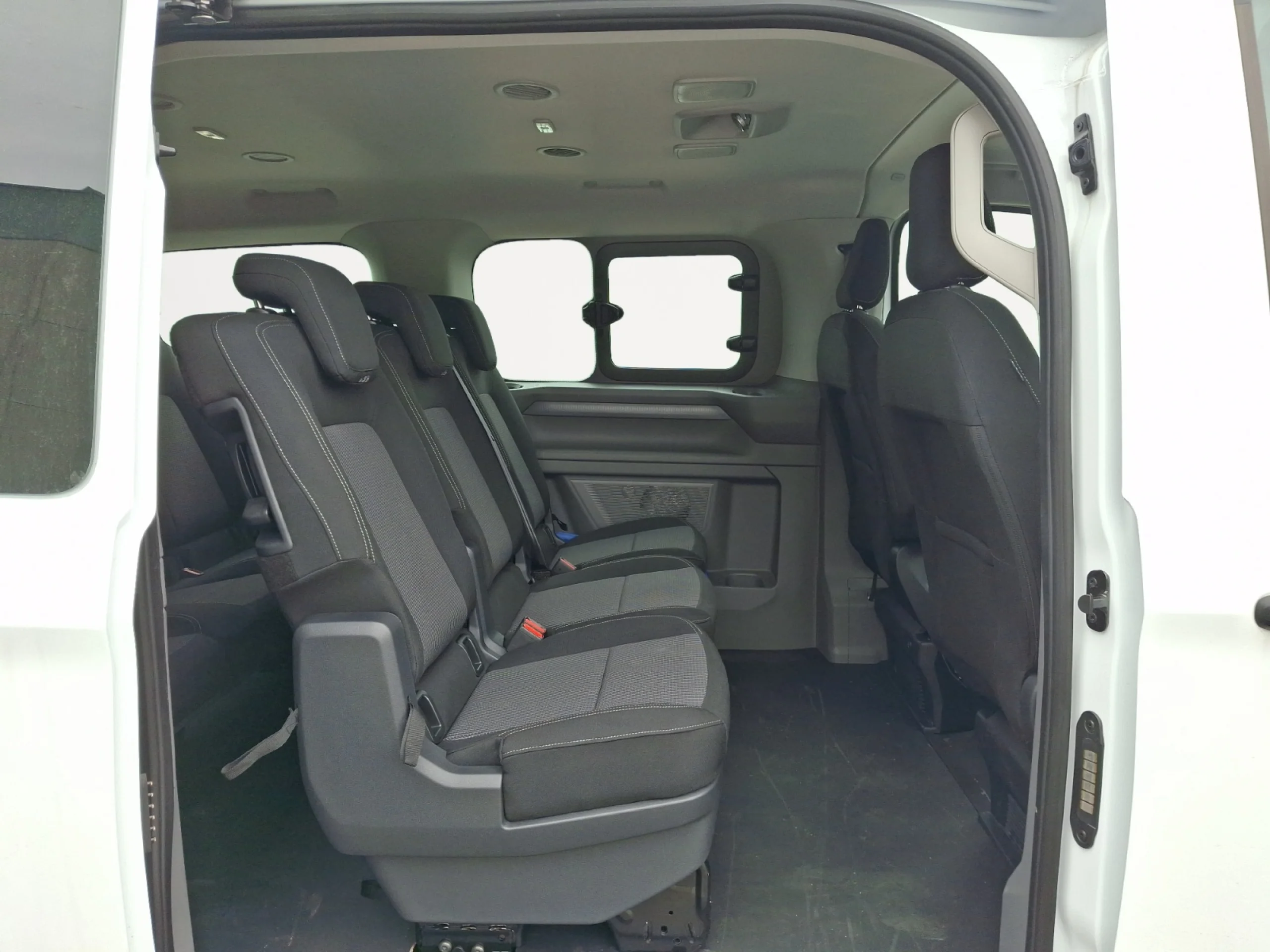 VW COMERCIALES CARAVELLE CARAVELLE   CARAVELLE  BATALLA CORTA  2.0 TDI 81 KW (110 CV) 6 VEL. - Foto 5