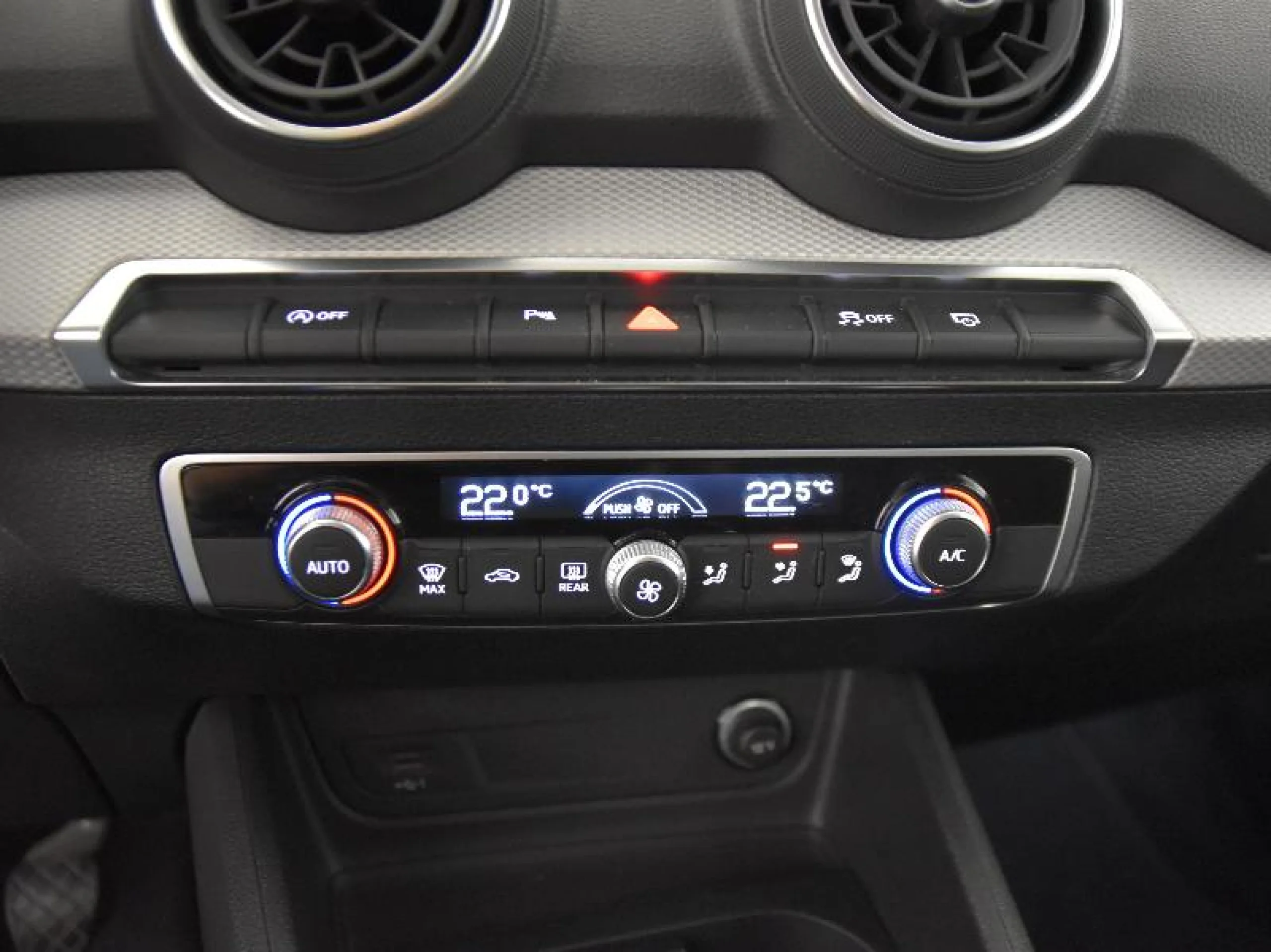 AUDI Q2 ADVANCED 35 TFSI 110KW (150CV) - Foto 11