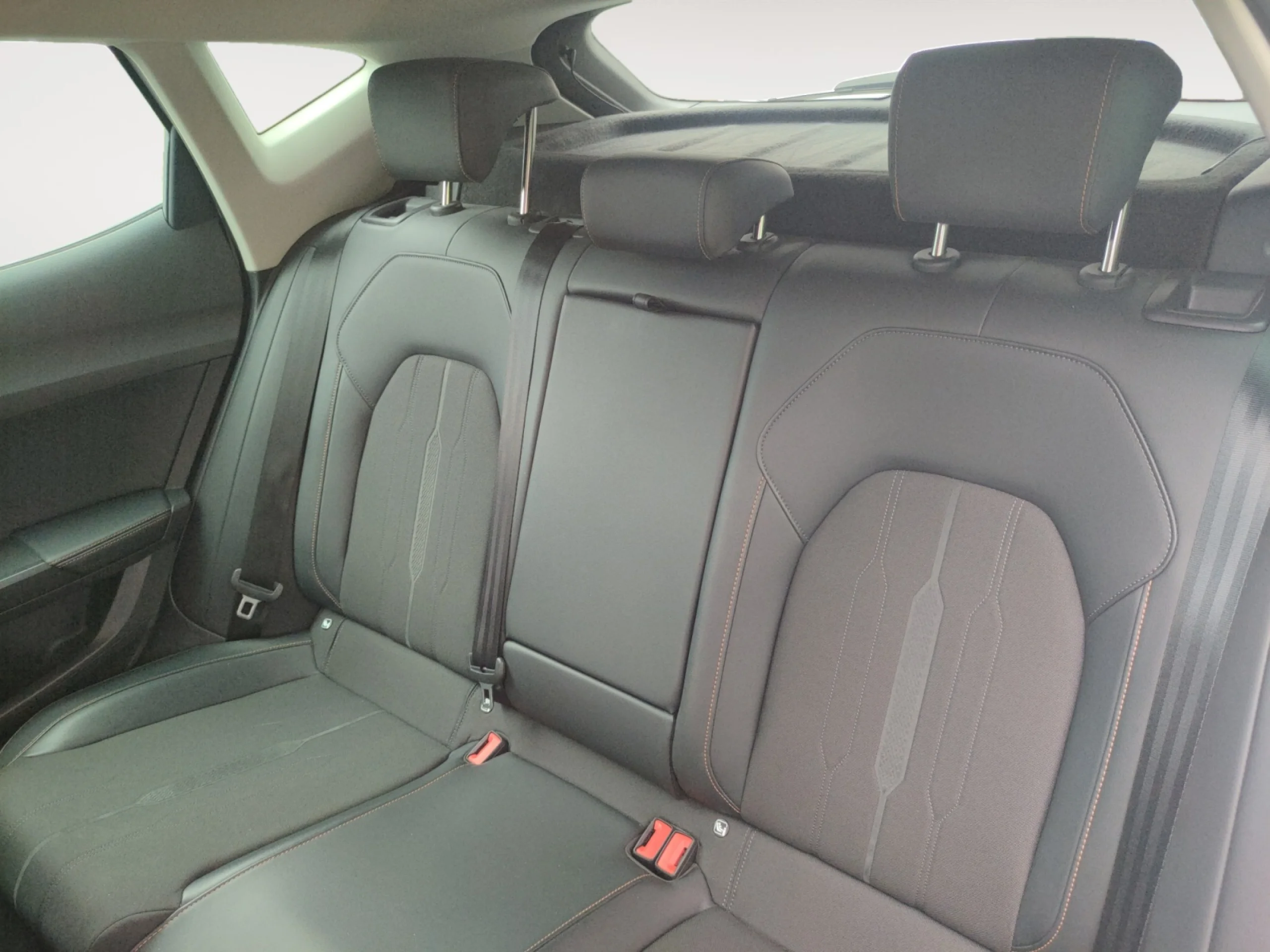 CUPRA FORMENTOR 1.5 TSI 110KW (150 CV) DSG - Foto 6