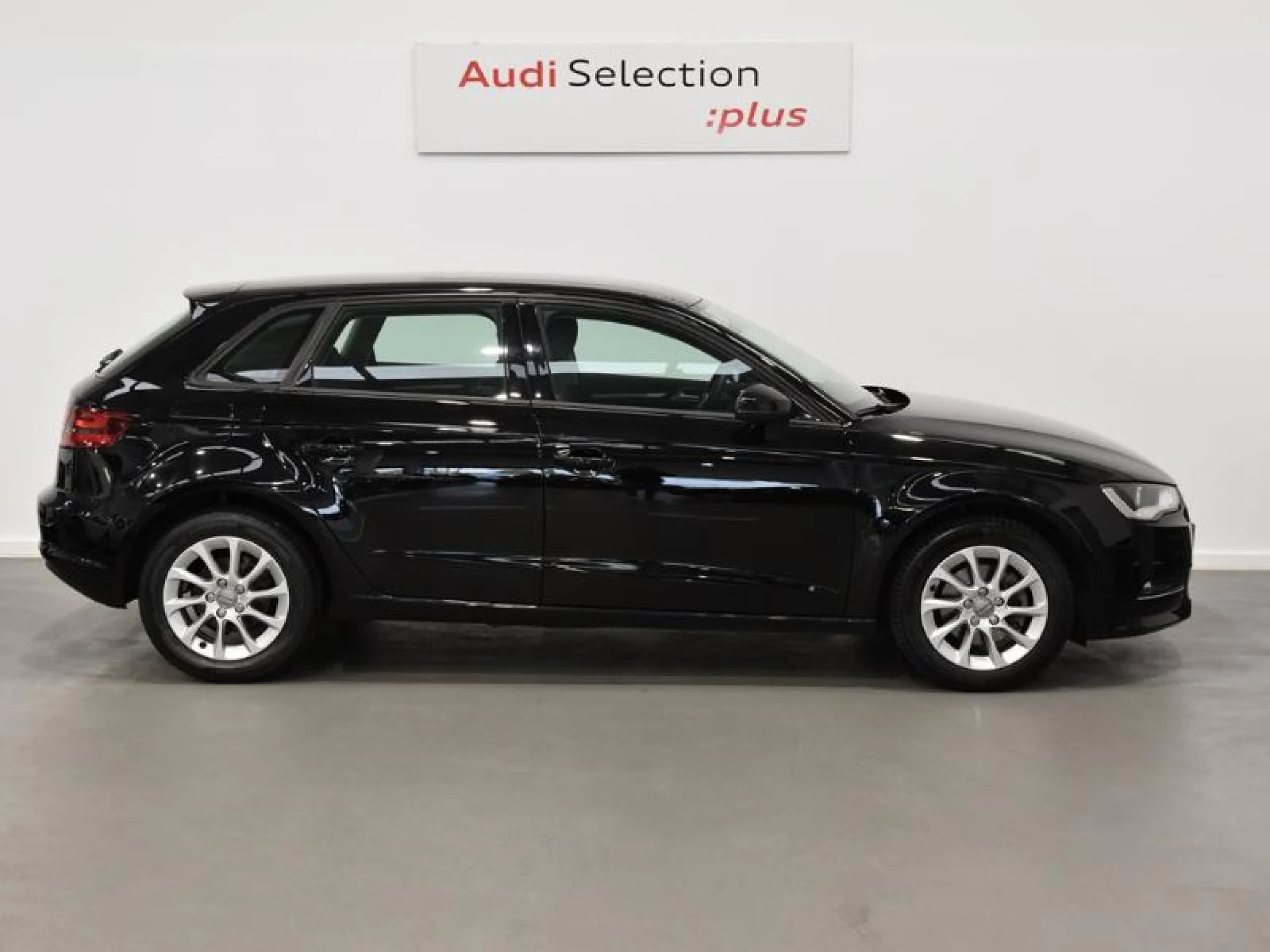 AUDI A3 SPORTBACK 1.6 TDI AMBITION ED. ESPEC. - Foto 3