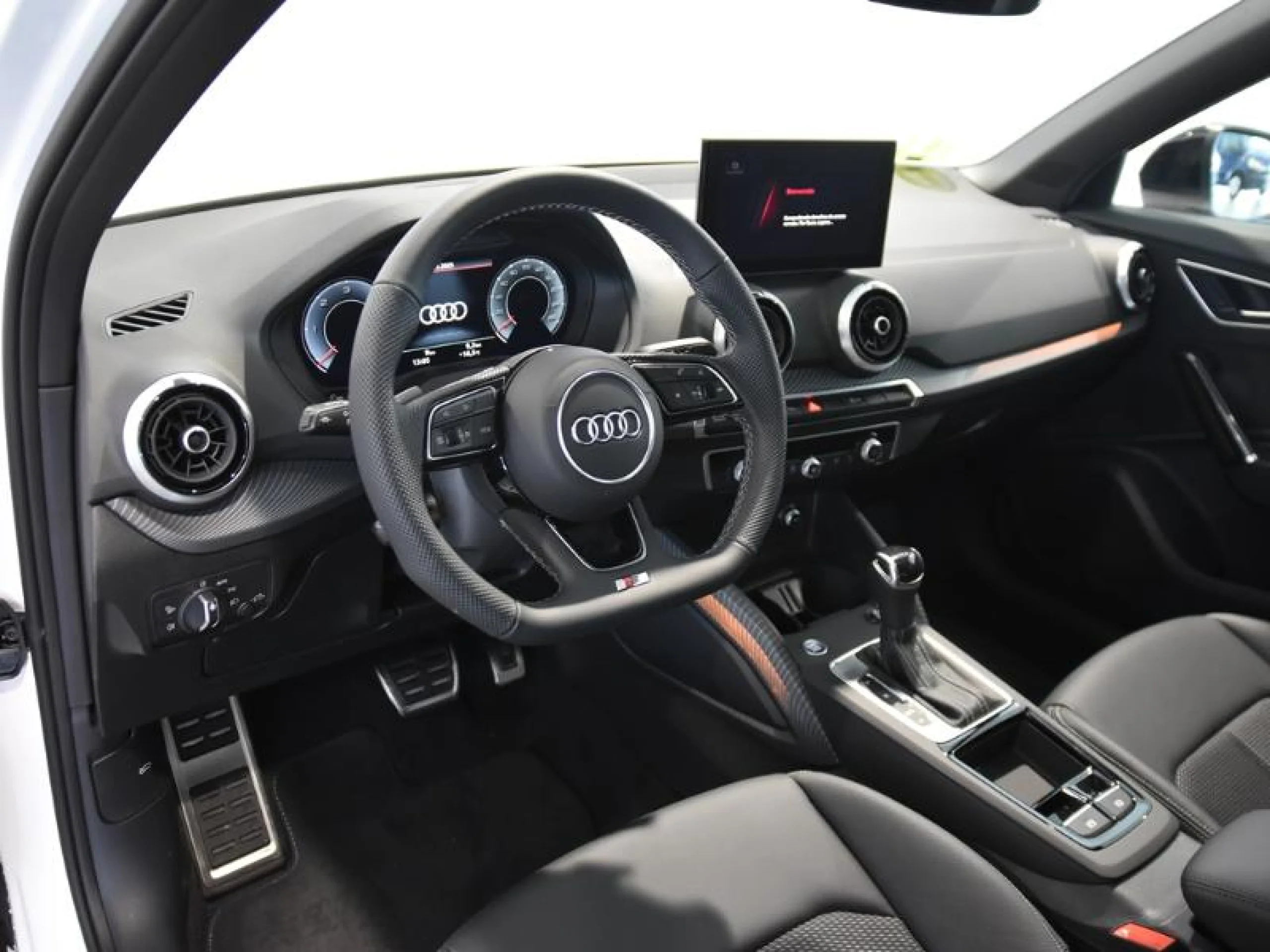 AUDI Q2 ADRENALIN 35 TDI 110KW (150CV) S TRONIC - Foto 11