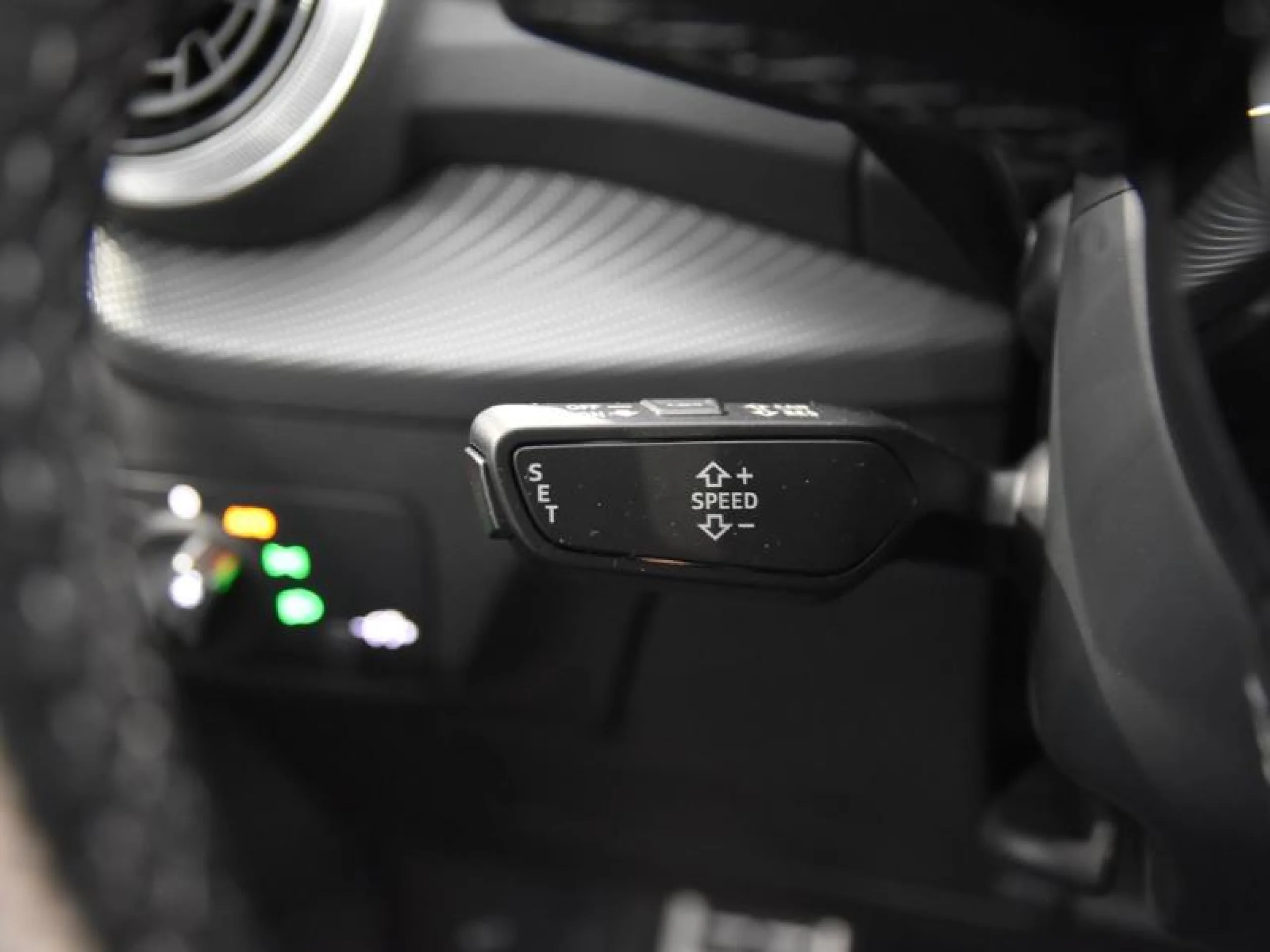 AUDI Q2 ADRENALIN 35 TDI 110KW (150CV) S TRONIC - Foto 17