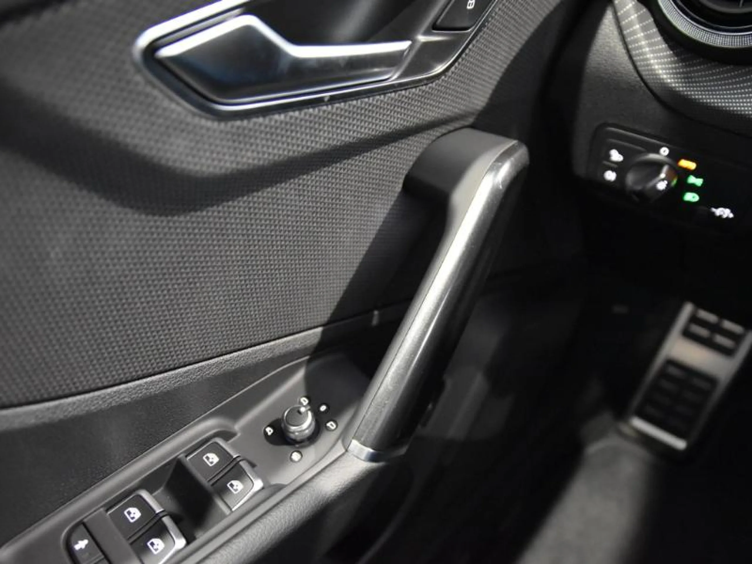 AUDI Q2 ADRENALIN 35 TDI 110KW (150CV) S TRONIC - Foto 18