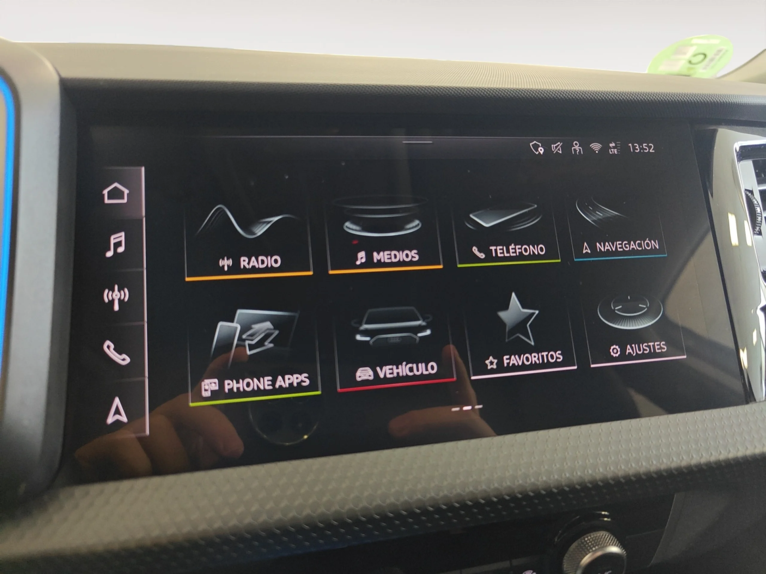 AUDI A1 SPORTBACK ADRENALIN 30 TFSI 85KW (116CV) - Foto 17