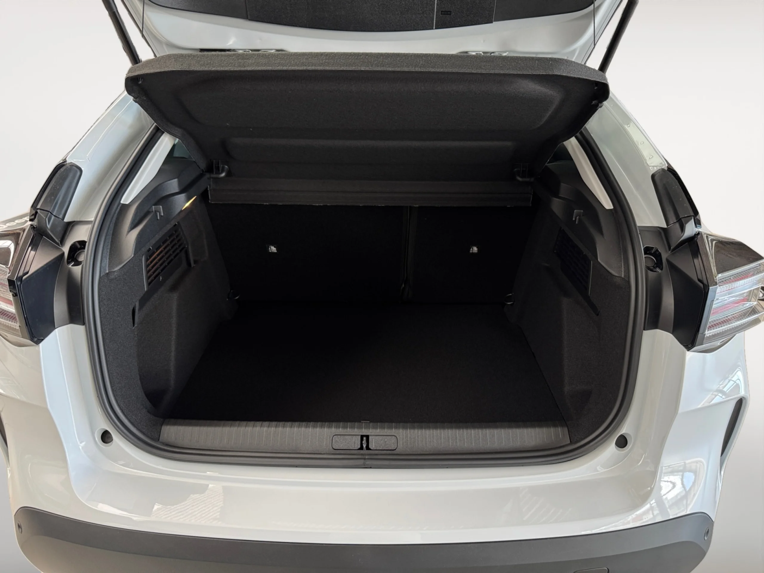 CITROEN C4 HYBRID 145 Ë DCS6 BUSINESS EDITION - Foto 6