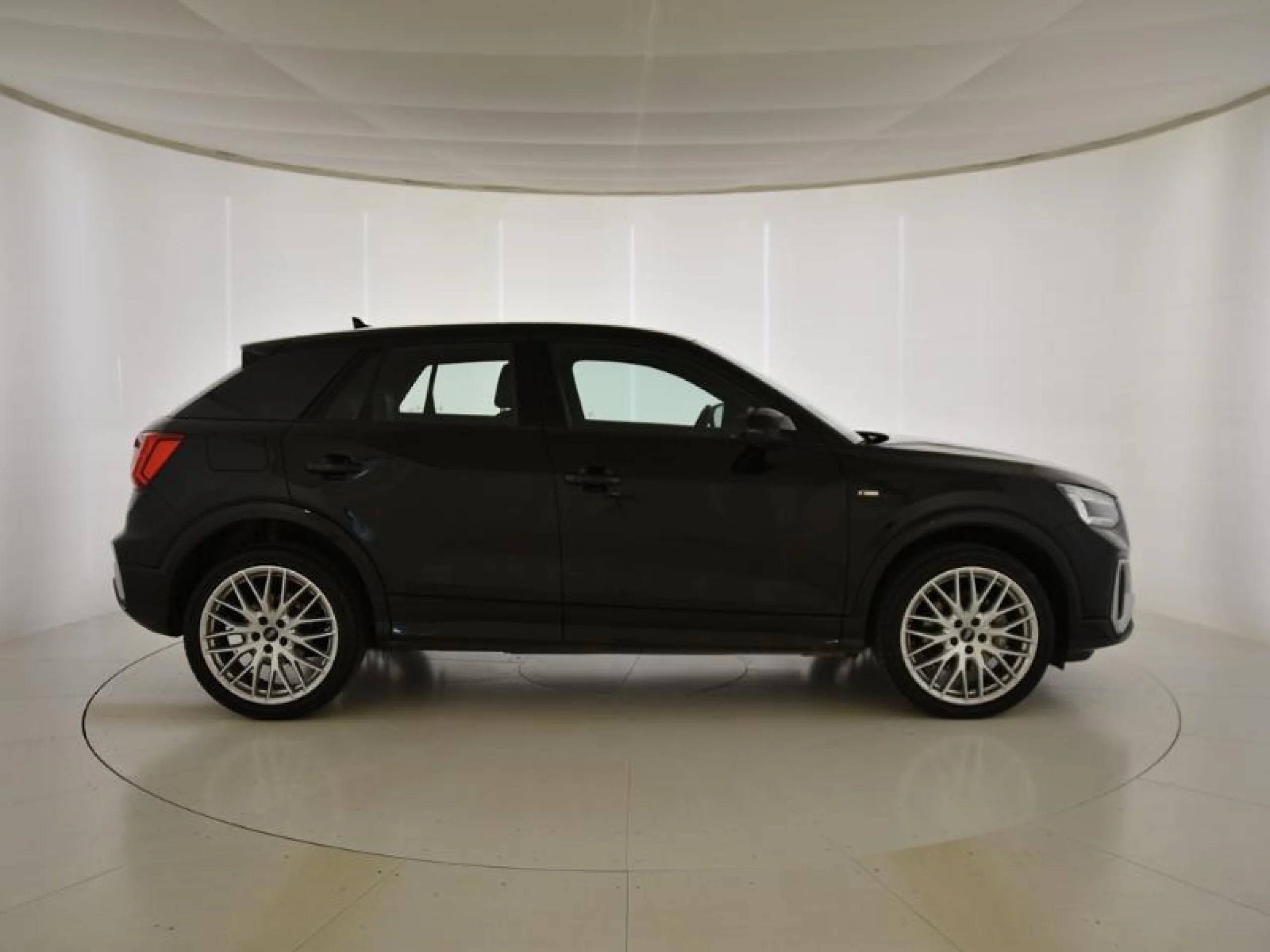 AUDI Q2 ADRENALIN BLACK ED 35 TDI 110KW S TRONIC - Foto 3