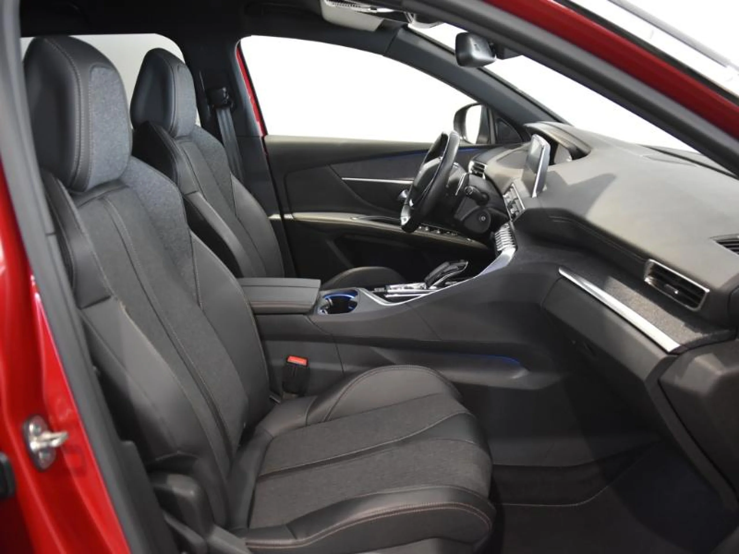 PEUGEOT 3008 1.5L BLUEHDI 96KW (130CV) S&S GT LINE - Foto 5