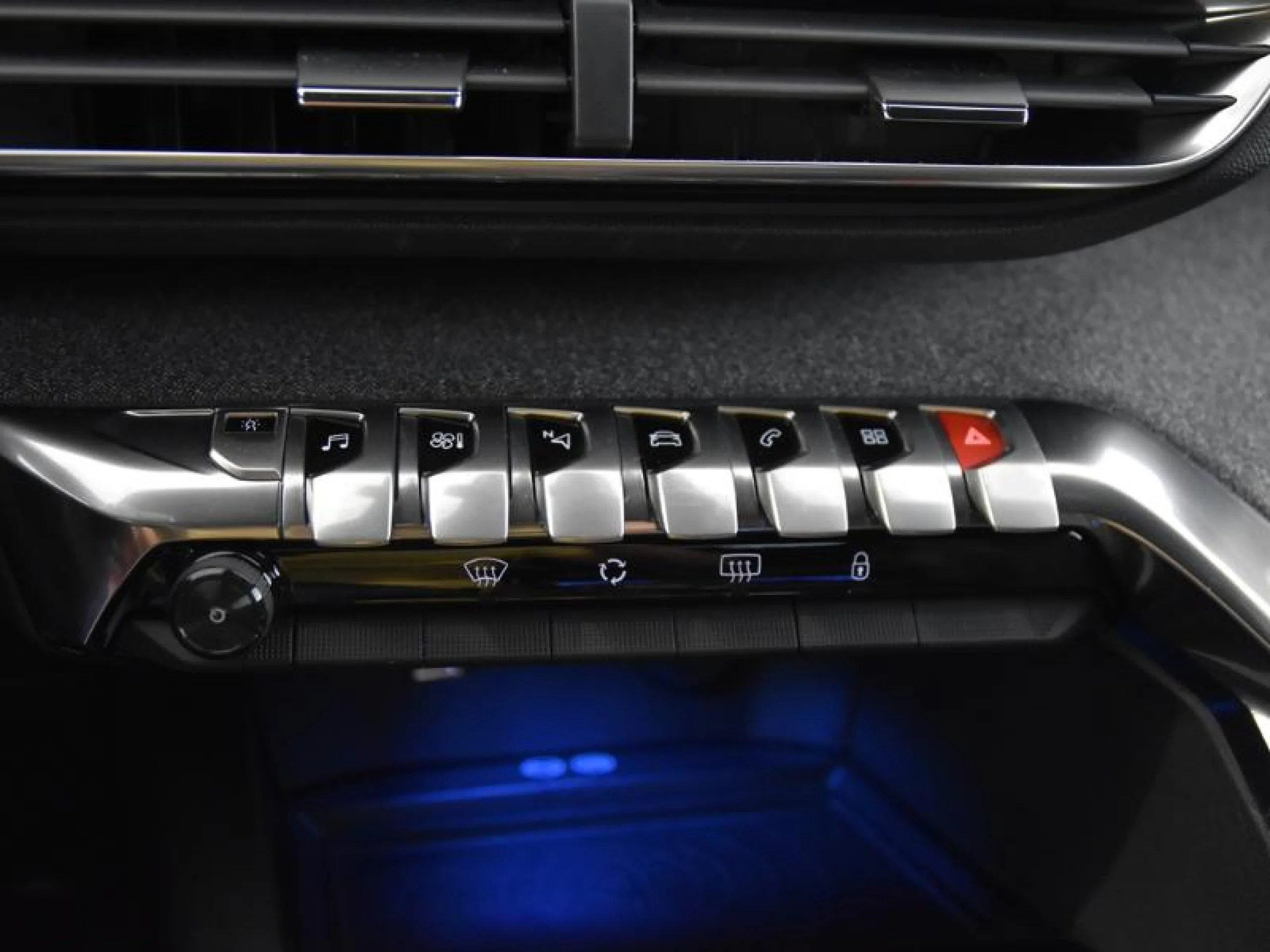 PEUGEOT 3008 1.5L BLUEHDI 96KW (130CV) S&S GT LINE - Foto 9