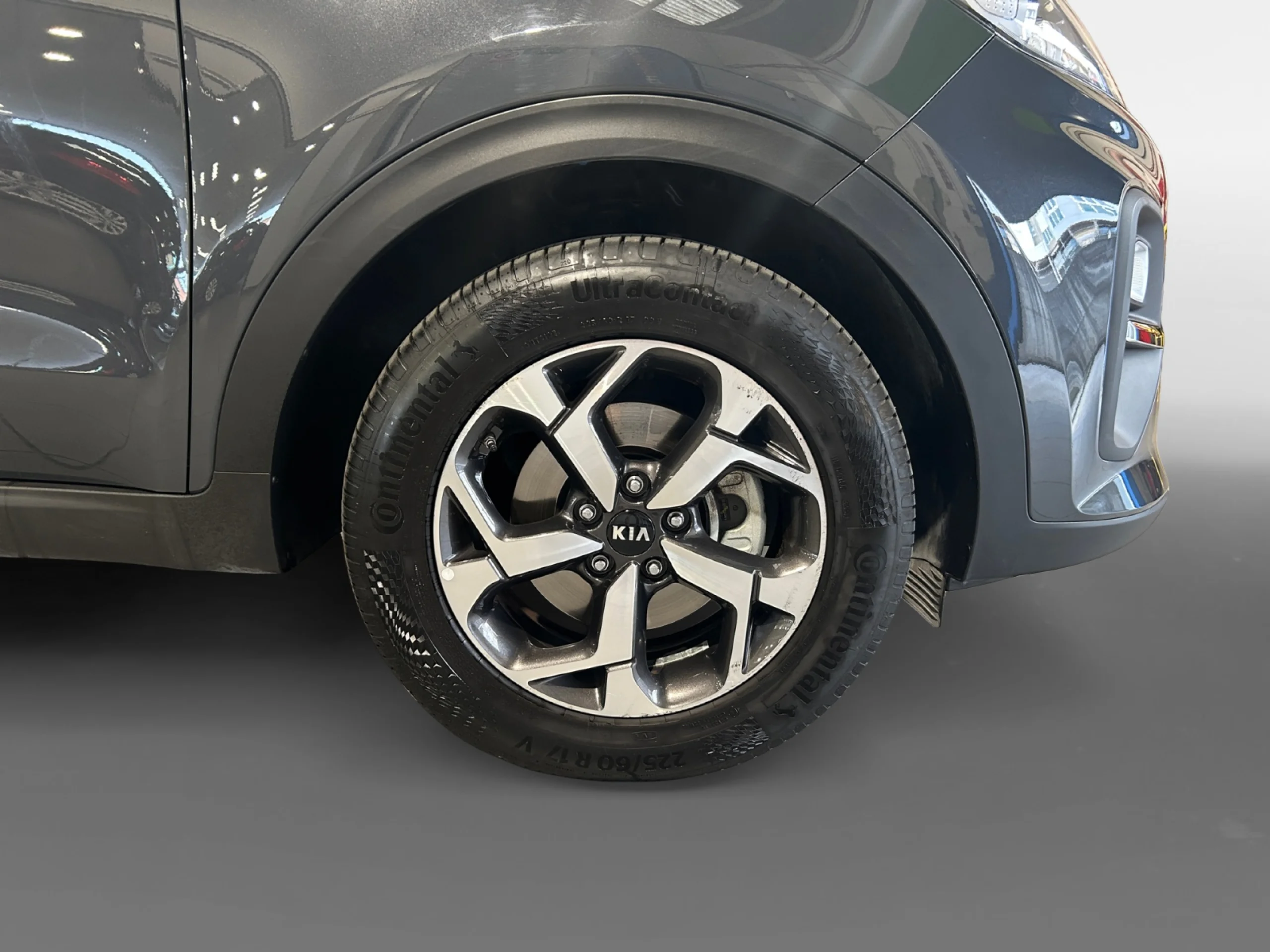 KIA SPORTAGE 1.6 MHEV DRIVE 100KW (136CV) 4X2 - Foto 8