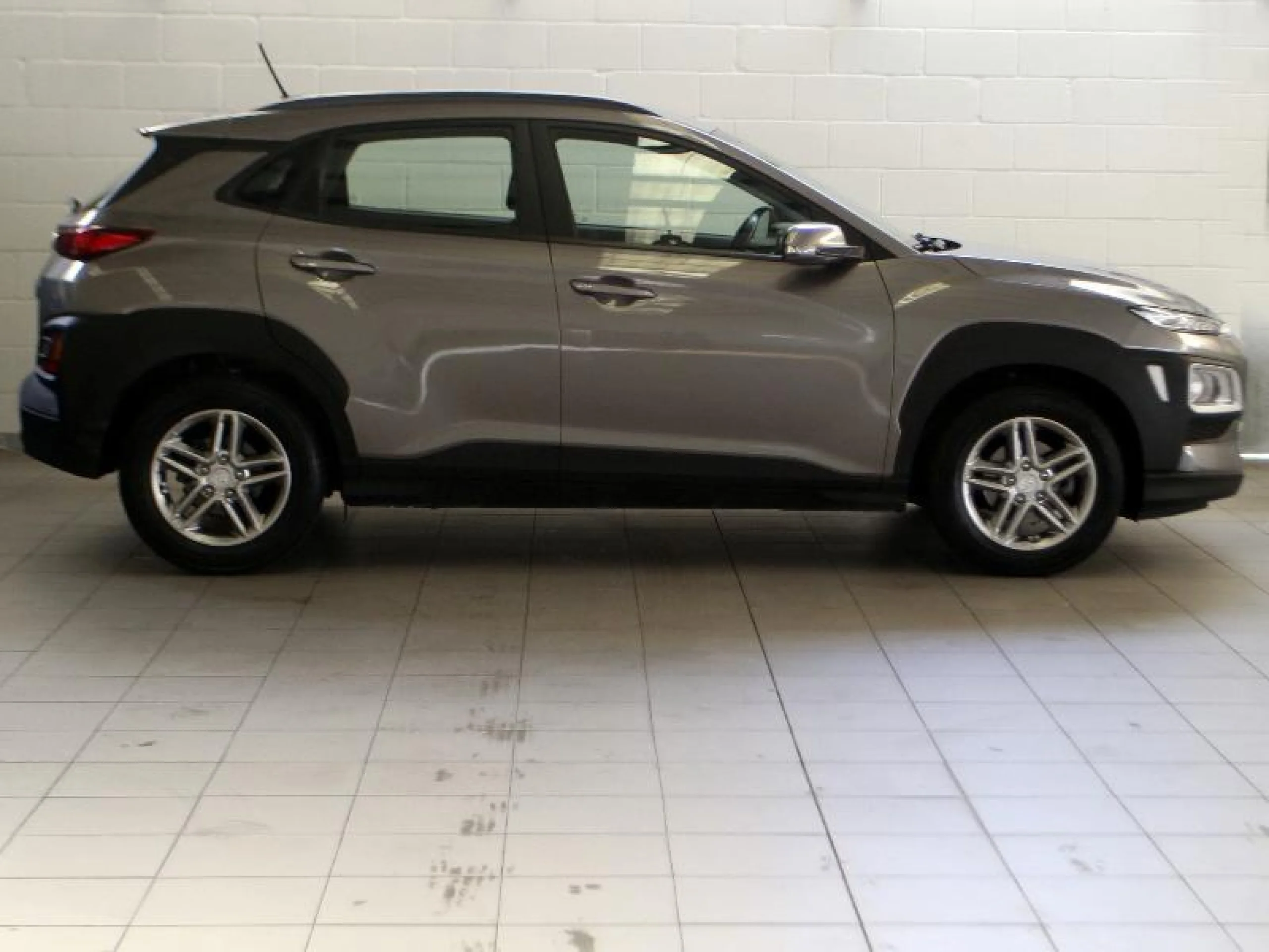 HYUNDAI KONA 1.0 TGDI KLASS 4X2 - Foto 3