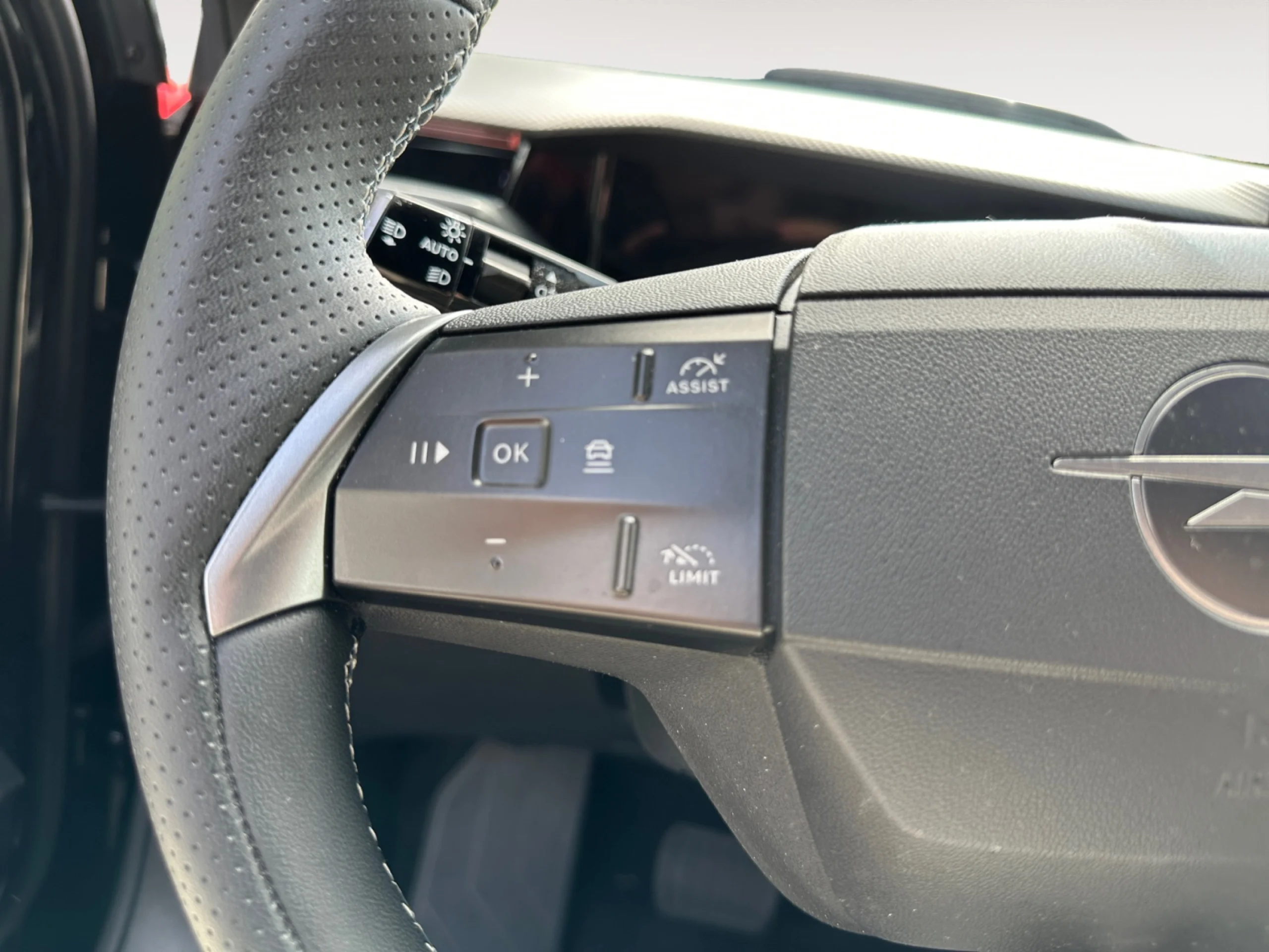 OPEL GRANDLAND NUEVO GRANDLAND GS 1.2T XHT HYBRID EDCT6 S/S 136 CV (100KW) - Foto 15