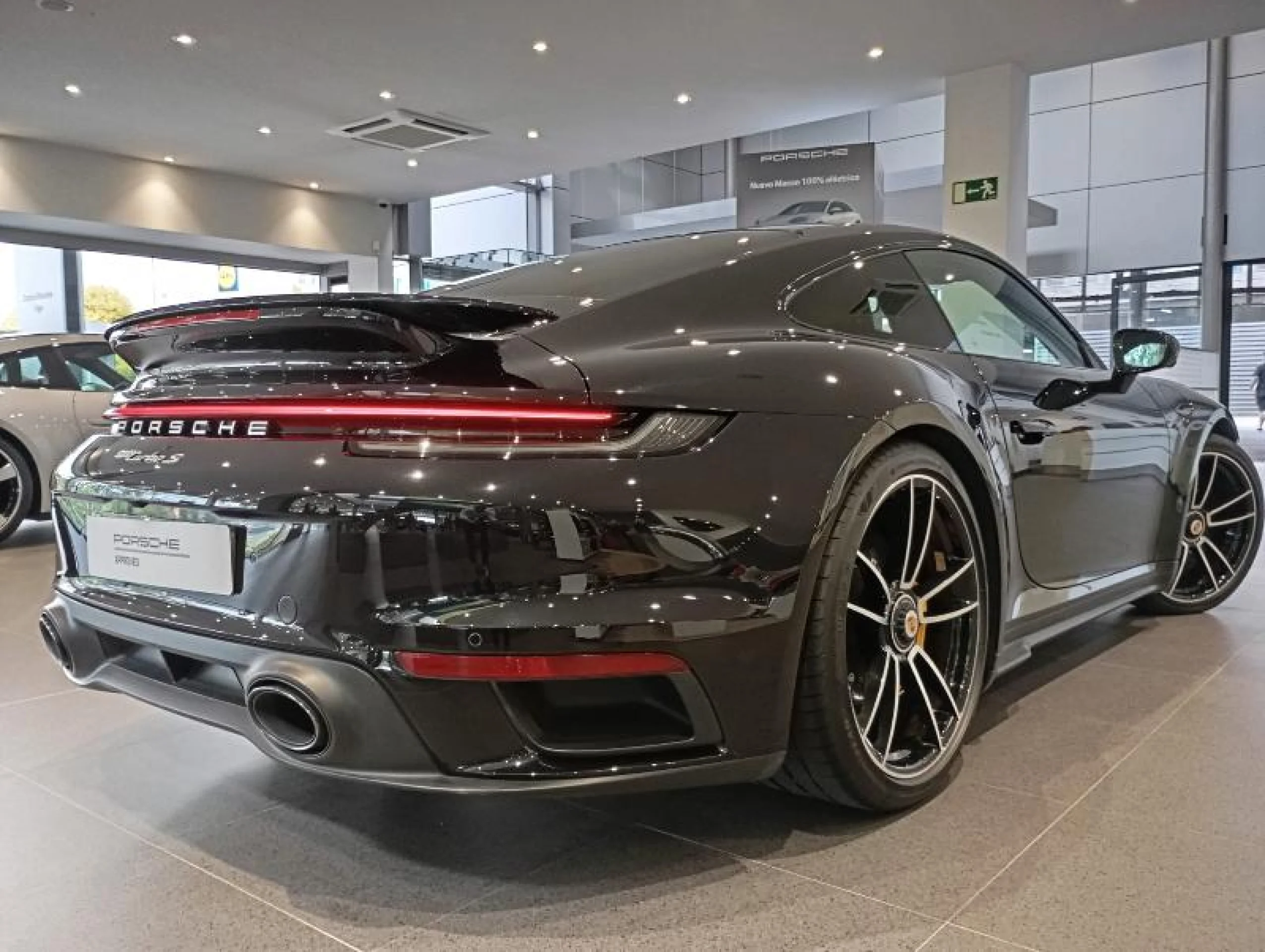 PORSCHE 911 TURBO S - Foto 5